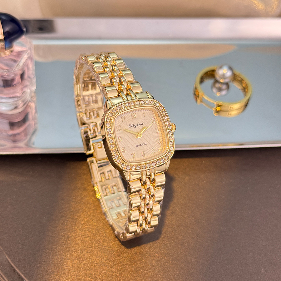 Ladies' fashionable steel band small square watch with embossed dial, cross-border quartz watch wholesale, foreign trade niche diamond-encrusted watch, women's best-selling watch detail image 9