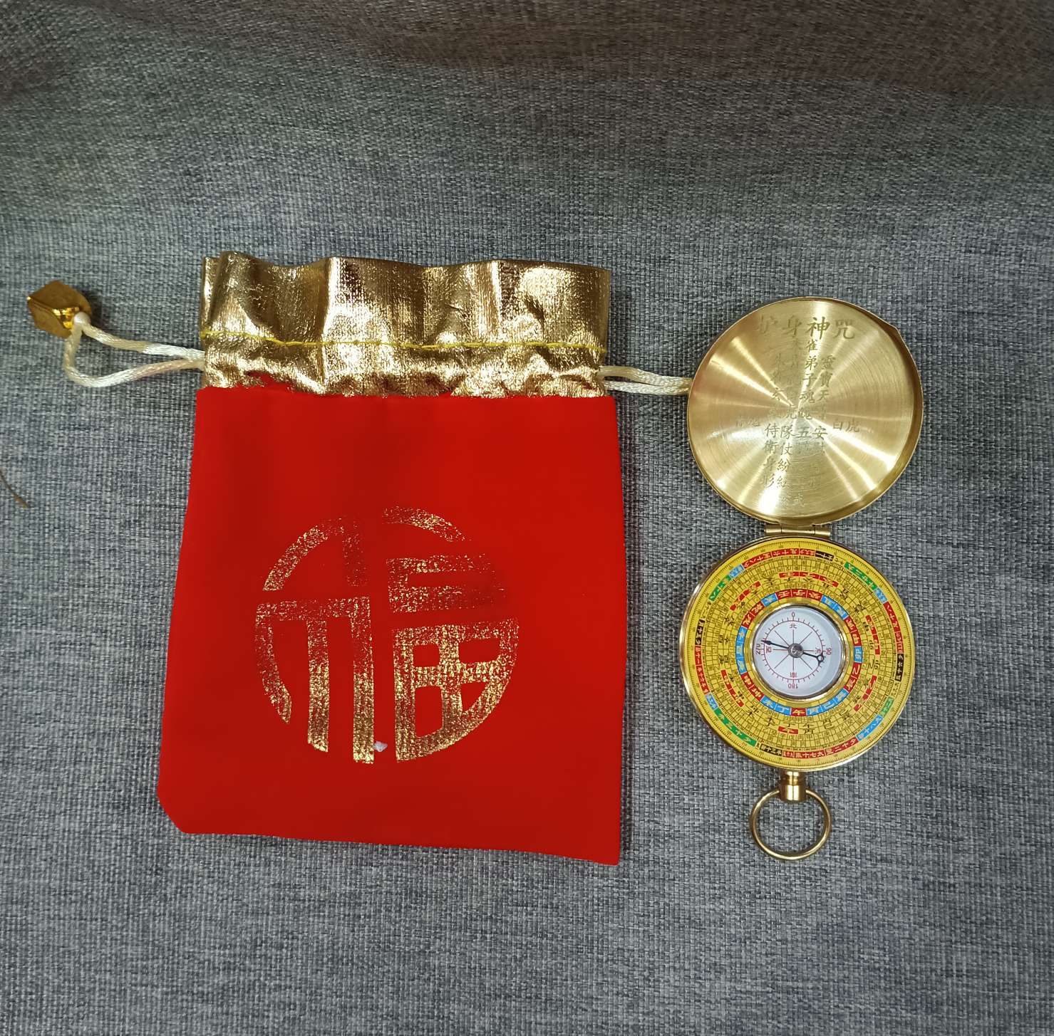 Zhonggong Craft round rotor copper pocket watch with letched fortune bag detail image 5