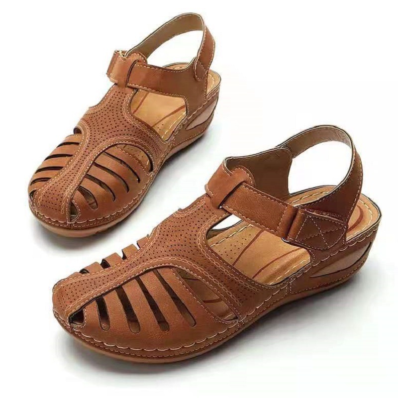 Cross-border foreign trade flip-flops for women 2022 New style Roman-style wedge heel solid color large size round toe hole sandals for women Specification drawing