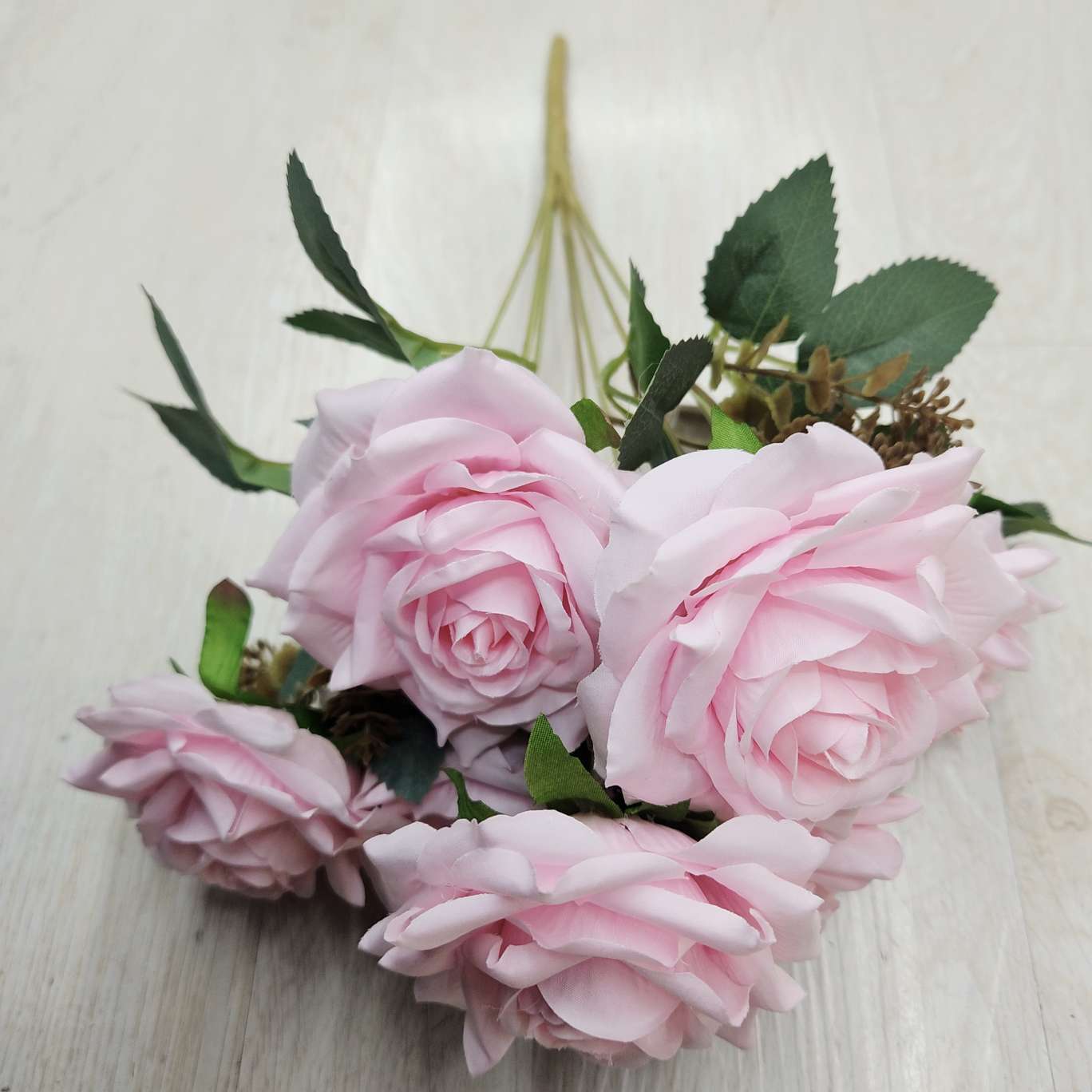 7-head bud fruit corner rose office simulation garden rose pole torch Carnival night guide tool electroplated crochet bouquet decoration detail image 10