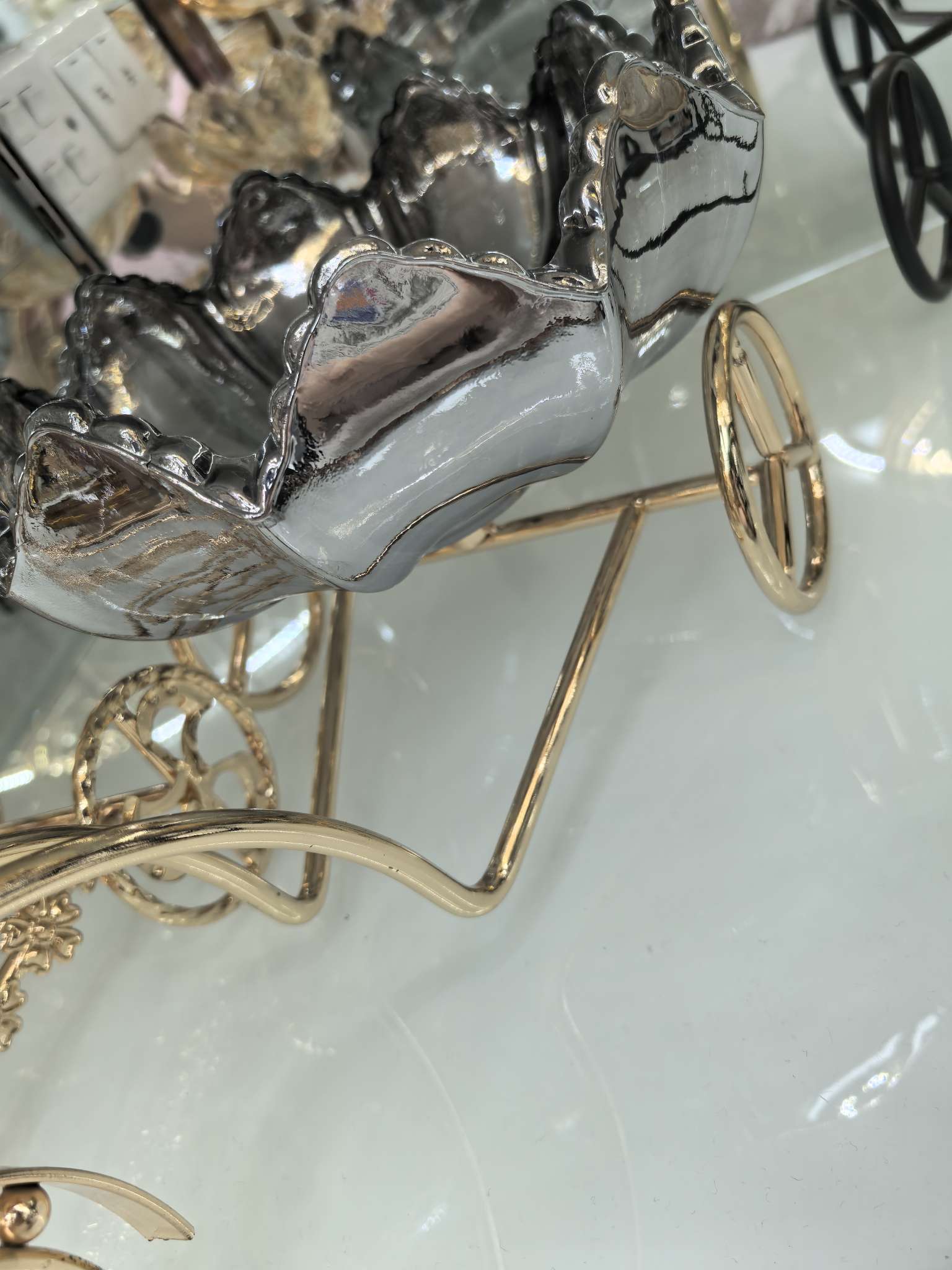 精美玻璃工艺品礼品 自行车架子果盘，可以放糖果，水果，好看实用高端，物美价廉详情图2