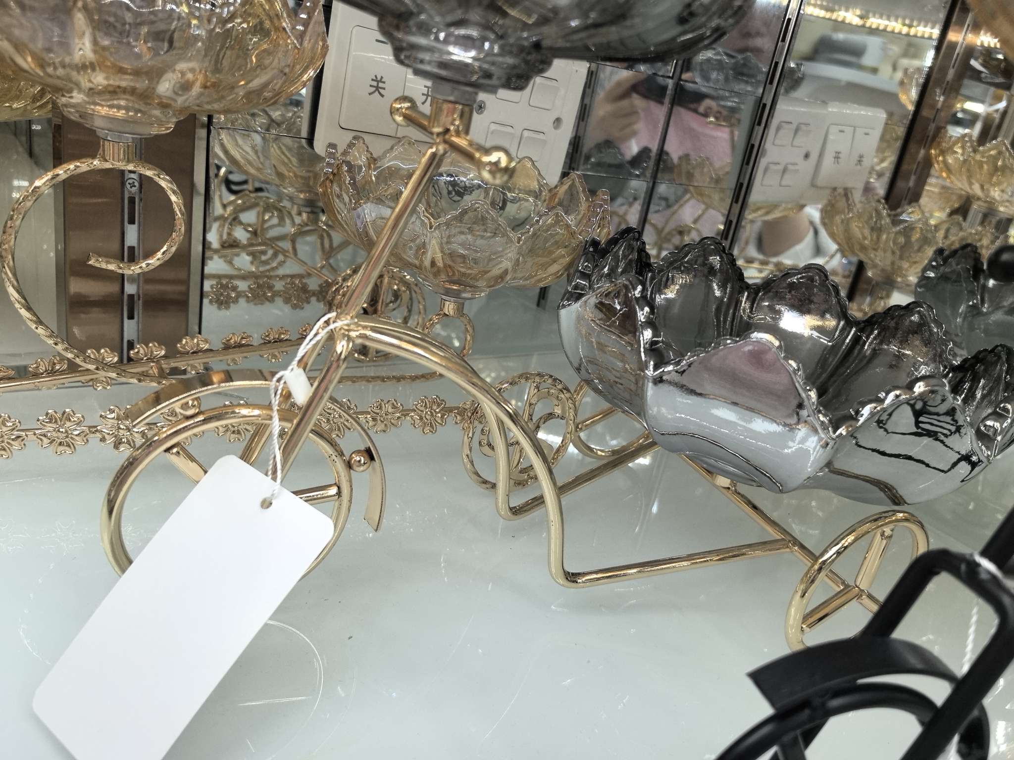 精美玻璃工艺品礼品 自行车架子果盘，可以放糖果，水果，好看实用高端，物美价廉细节图