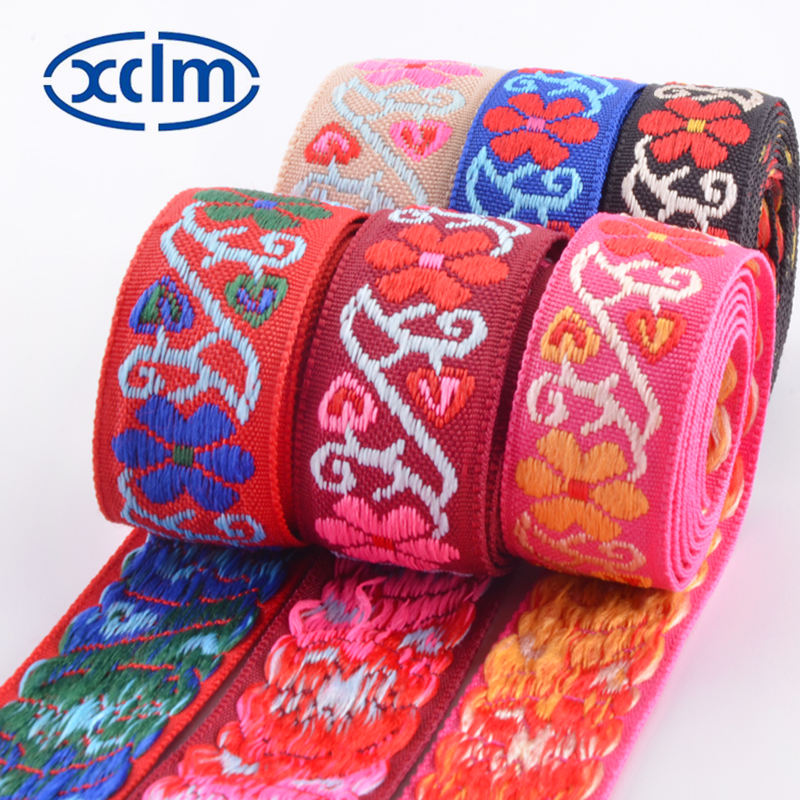 Multi-sized ethnic small flower country-style webbing decorative accessories, polyester clothing and luggage materials, colored jacquard ribbons, edge banding fabric strips Application Scenario