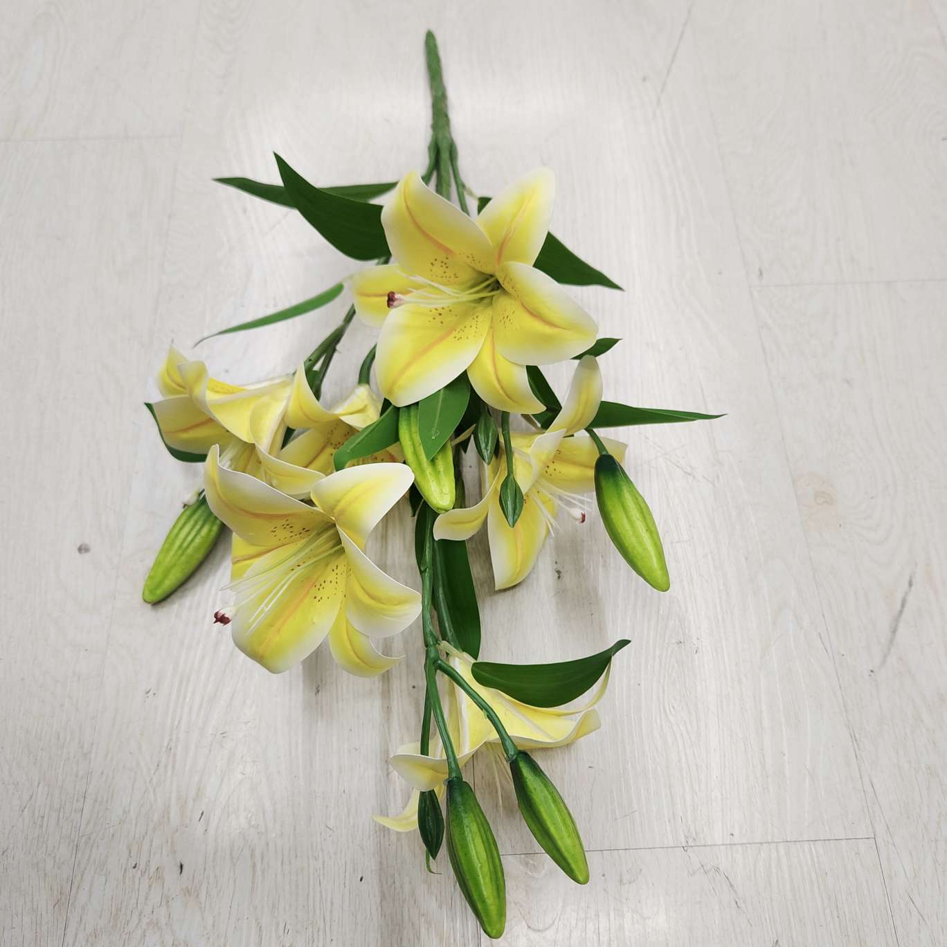 5叉3D带花苞百合办公文化仿真园艺花礼盒 仿真花毛线钩织簪花毛线花装饰品详情图6