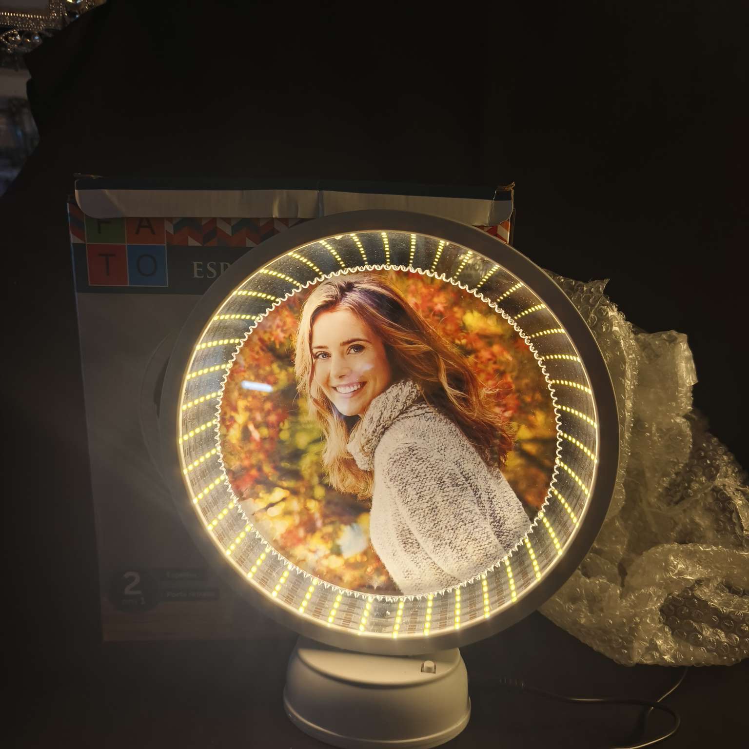 Handicrafts, gifts, plastic tape lights, photo frames, printed dragon Christmas balls, Indian Buddhist supplies, plush figurines, decorations Item Picture