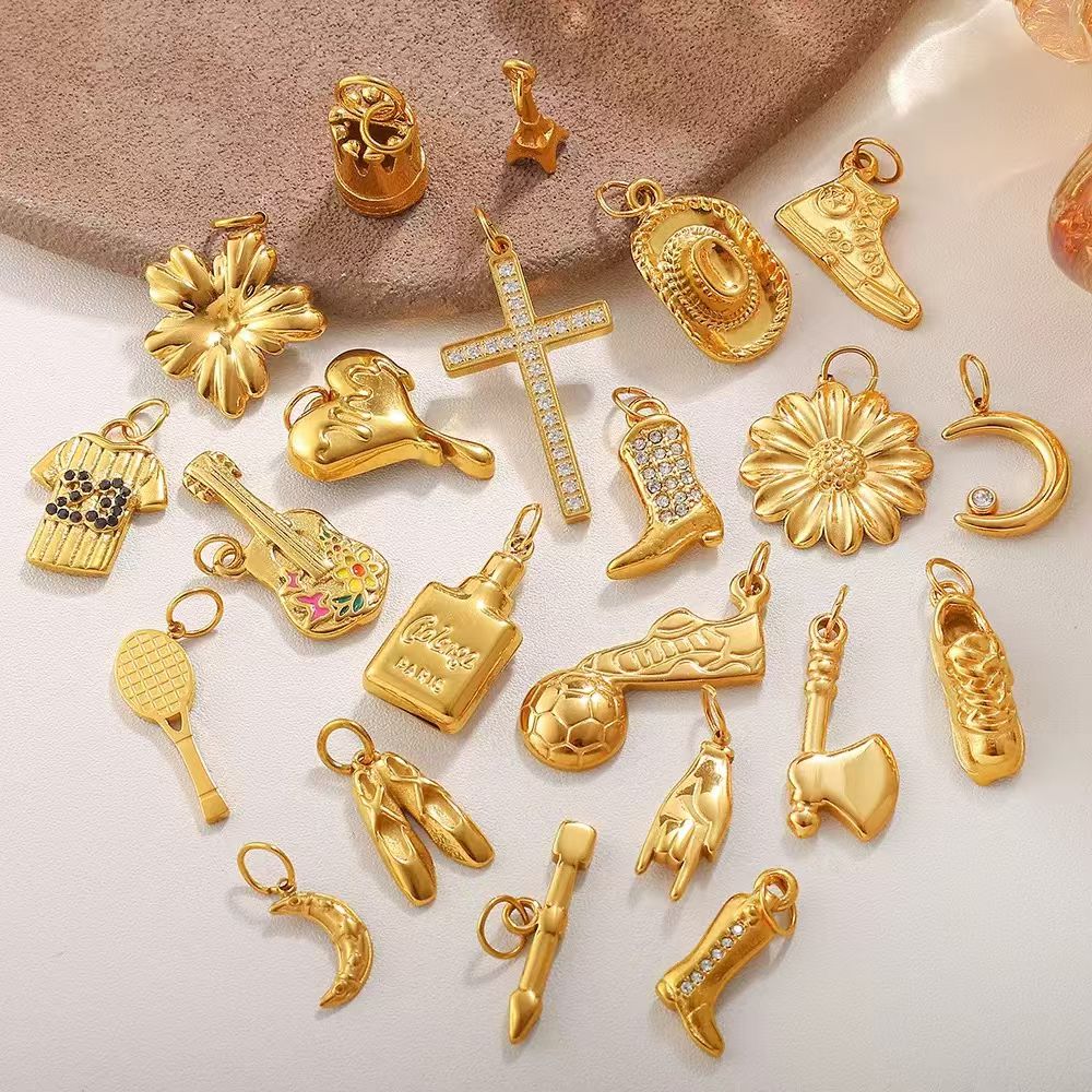 Gold and silver retro and elegant zircon inlaid hollowed-out clothing buckle beaded bracelet diy accessory detail image 3