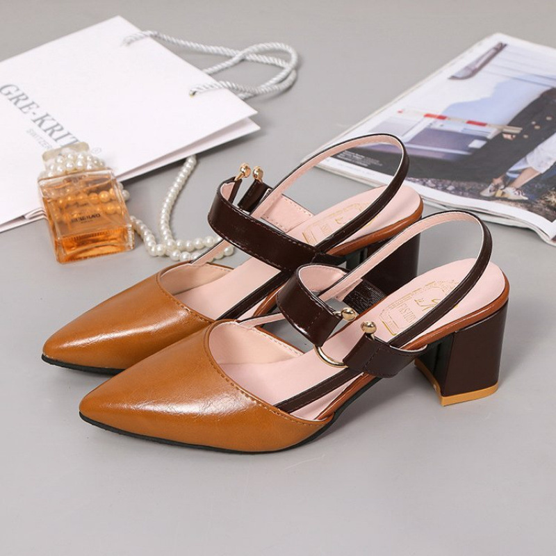Spring new style of large-sized women's shoes for foreign trade 2025, pointed-toe simple buckle sandals, women's design, high-heeled and thick-toed sandals details Picture