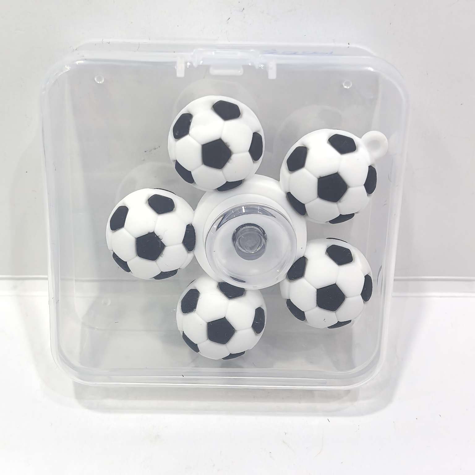 卡通玩具指尖陀螺，儿童手指陀螺玩具指尖旋转陀螺创意发泄减压小玩具幼儿园小礼品白底实物图