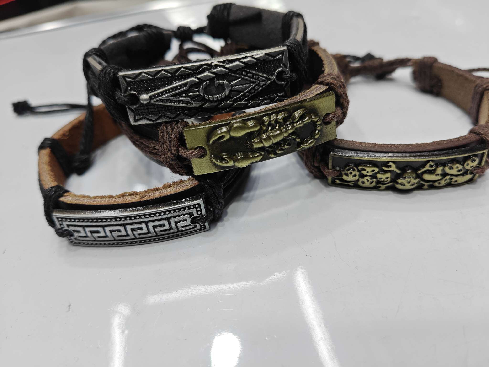 欧美流行男式皮手链
