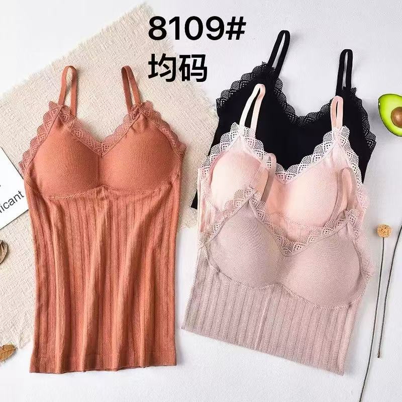 New lace halter top with a beautiful back for women to wear as an outer layer and as an inner layer. 2025 new style