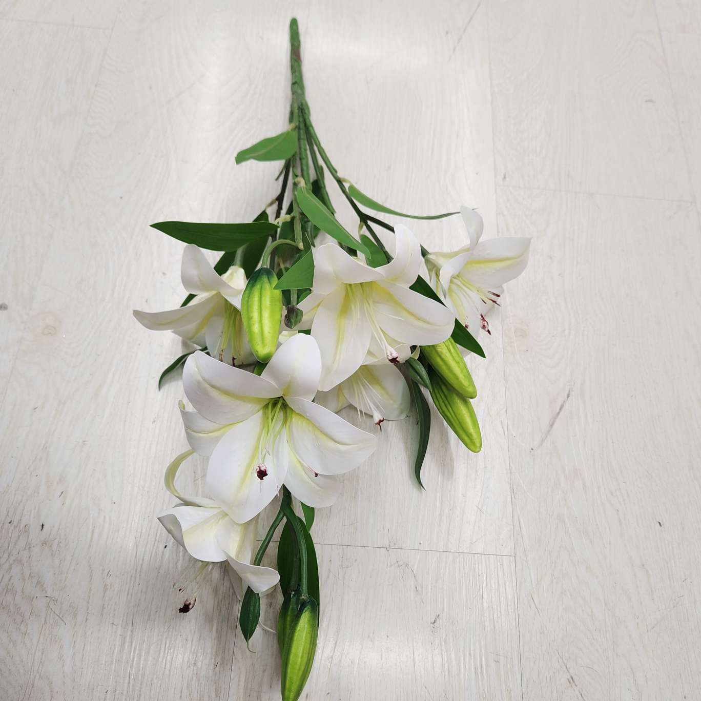 5叉3D带花苞百合办公文化仿真园艺花礼盒 仿真花毛线钩织簪花毛线花装饰品细节图