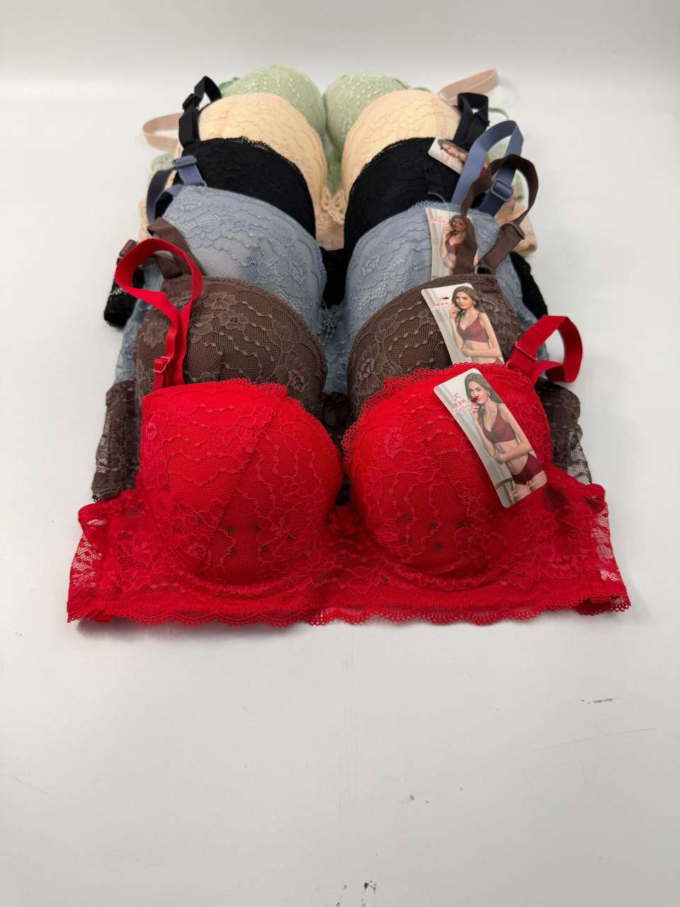 Special offer on large-sized bras for export full figure