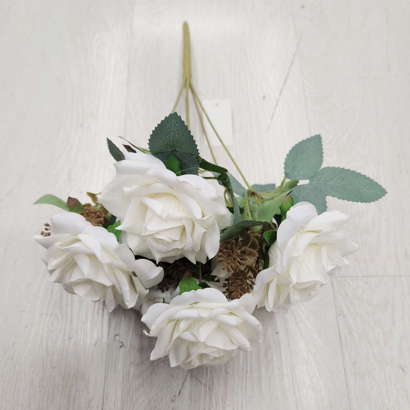 7-head bud fruit corner rose office simulation garden rose pole torch Carnival night guide tool electroplated crochet bouquet decoration detail image 11