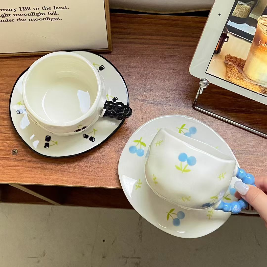 New ceramic coffee cups and saucers with a light luxury and high appearance level, exquisite for girls, afternoon tea, milk tea, fruit tea, birthday gifts for relatives, friends, best friends and boyfriends, as souvenirs Item Picture