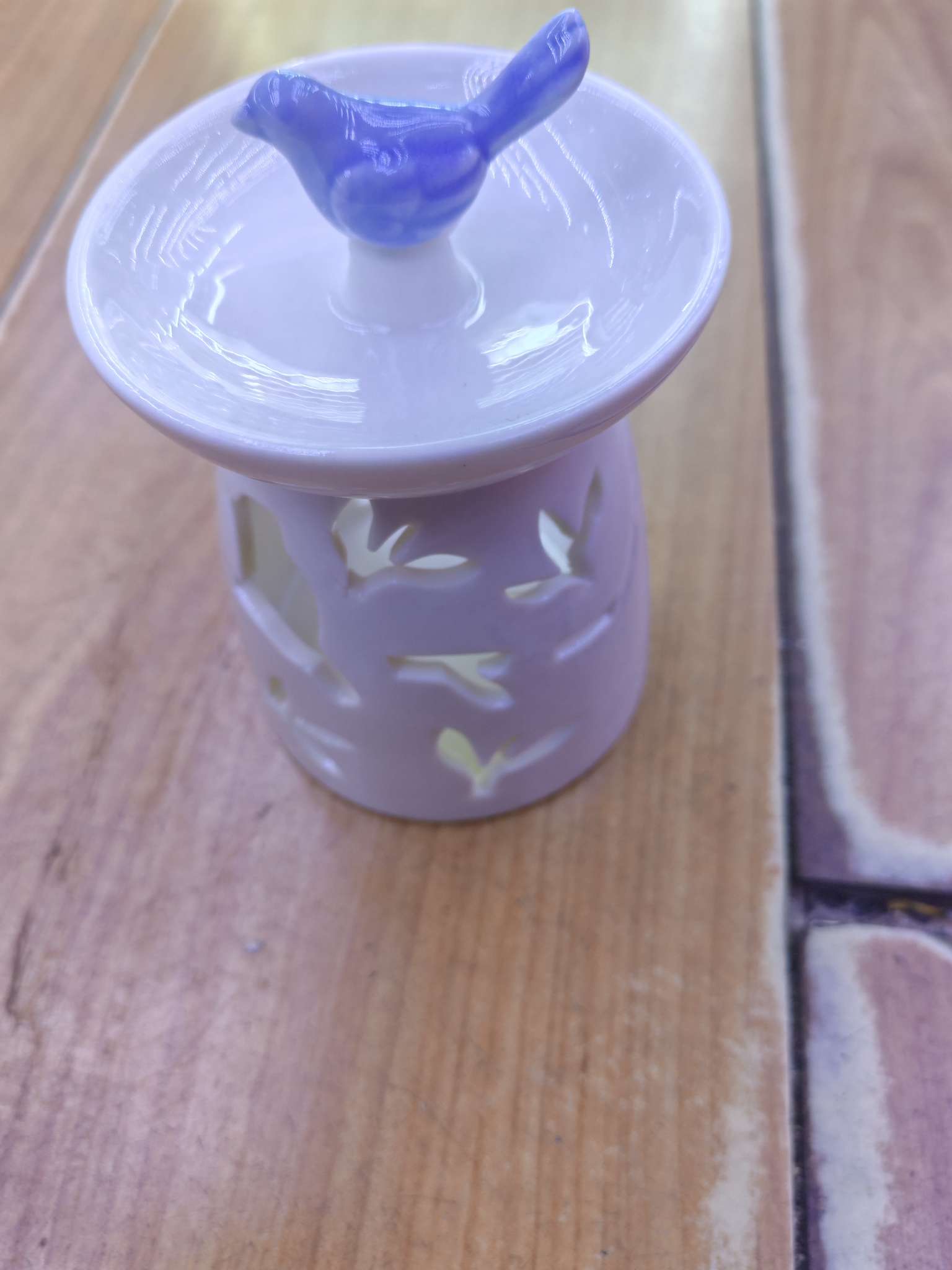 鸟雕香薰炉
