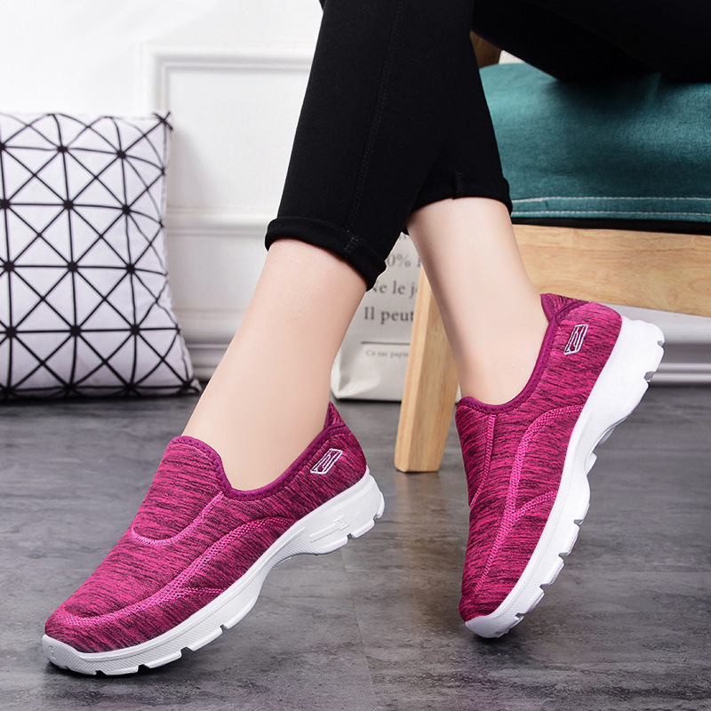 New style of women's shoes for export, old Beijing cloth shoes, soft-soled fitness walking elderly casual sports shoes, women's cross-border fashionable mom shoes full figure