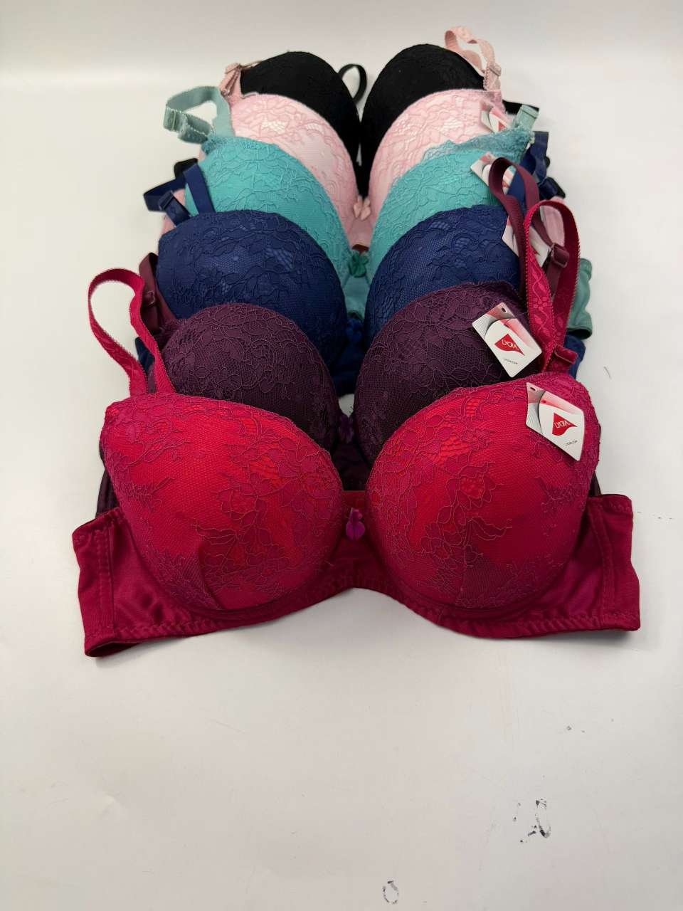 Special offer on large-sized bras for export undefined