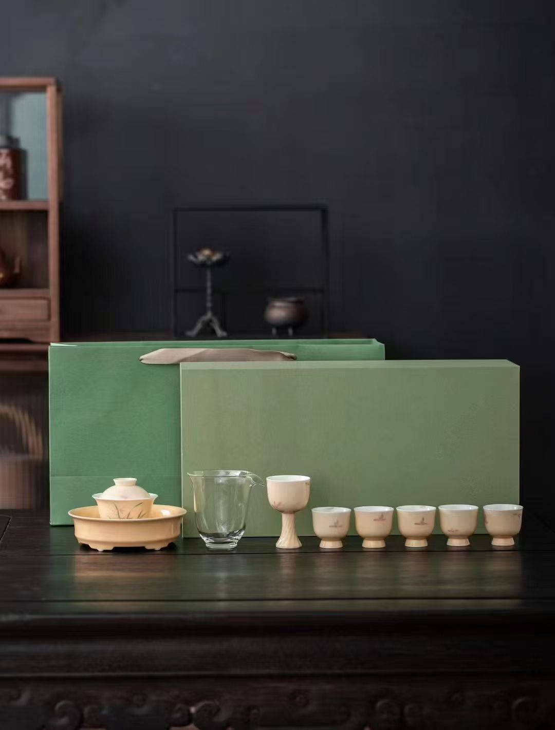 白瓷手绘姜黄兰花系列9头套组配礼盒商务礼品茶具套装详情4