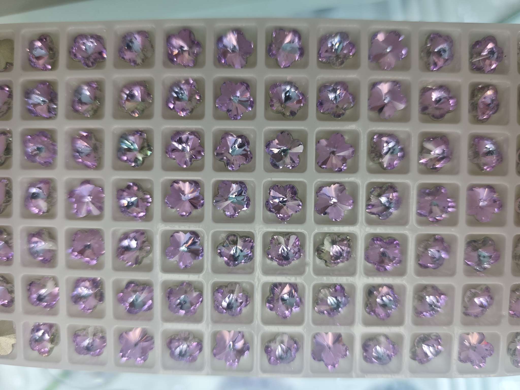 DIY handcrafted materials for crystal glass jewelry accessories, creative accessories and decorative materials Item Picture