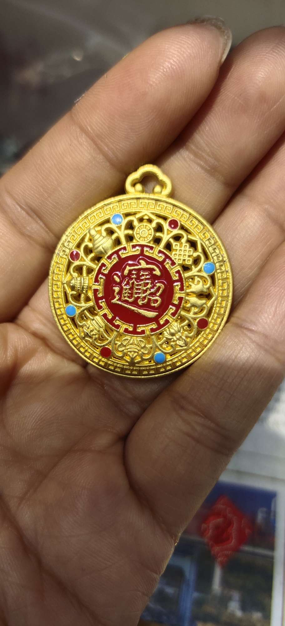 A wide range of creative jewelry accessories, fashionable combinations, and decorative accessories are carefully selected. There are various styles to choose from