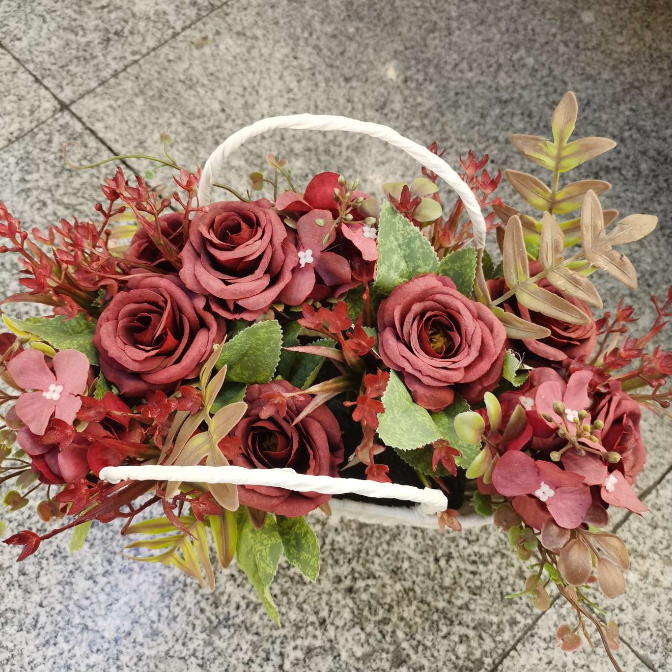 Craft gifts, artificial flower accessories 2025, garland decoration, flower basket weaving craft, decorative items, artificial flower accessories Application Scenario
