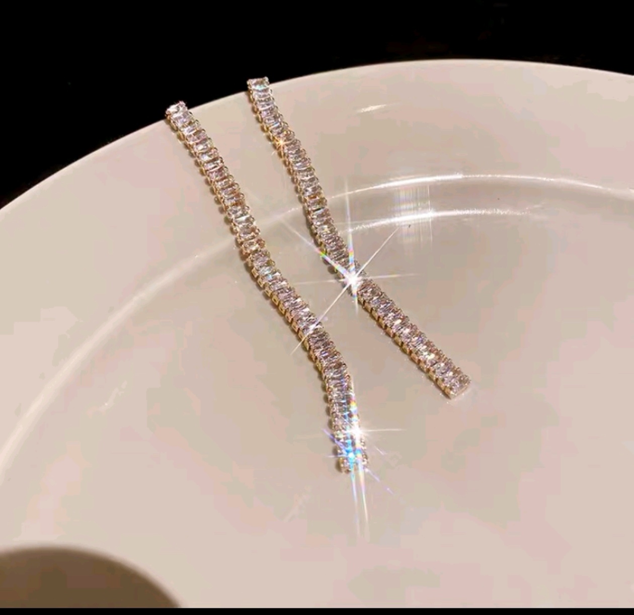 超好看独特锆石长条蝴蝶结耳环轻奢高级感耳坠爪链新娘气质耳钉耳饰