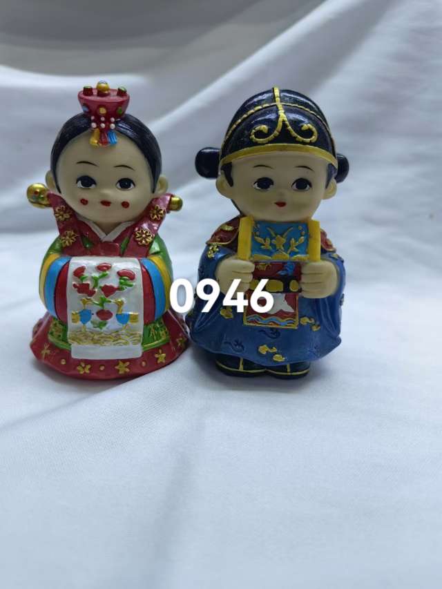0946大号，中号，小号树脂娃娃产品图