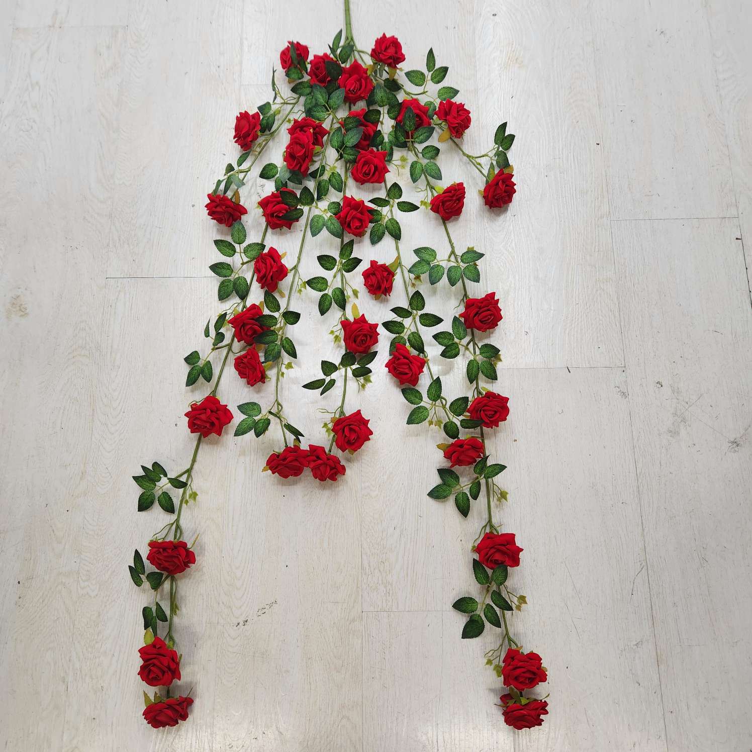 7叉绒布玫瑰壁挂办公仿真园艺玫瑰花杆火把狂欢夜导具电镀钩织花束装饰品细节图