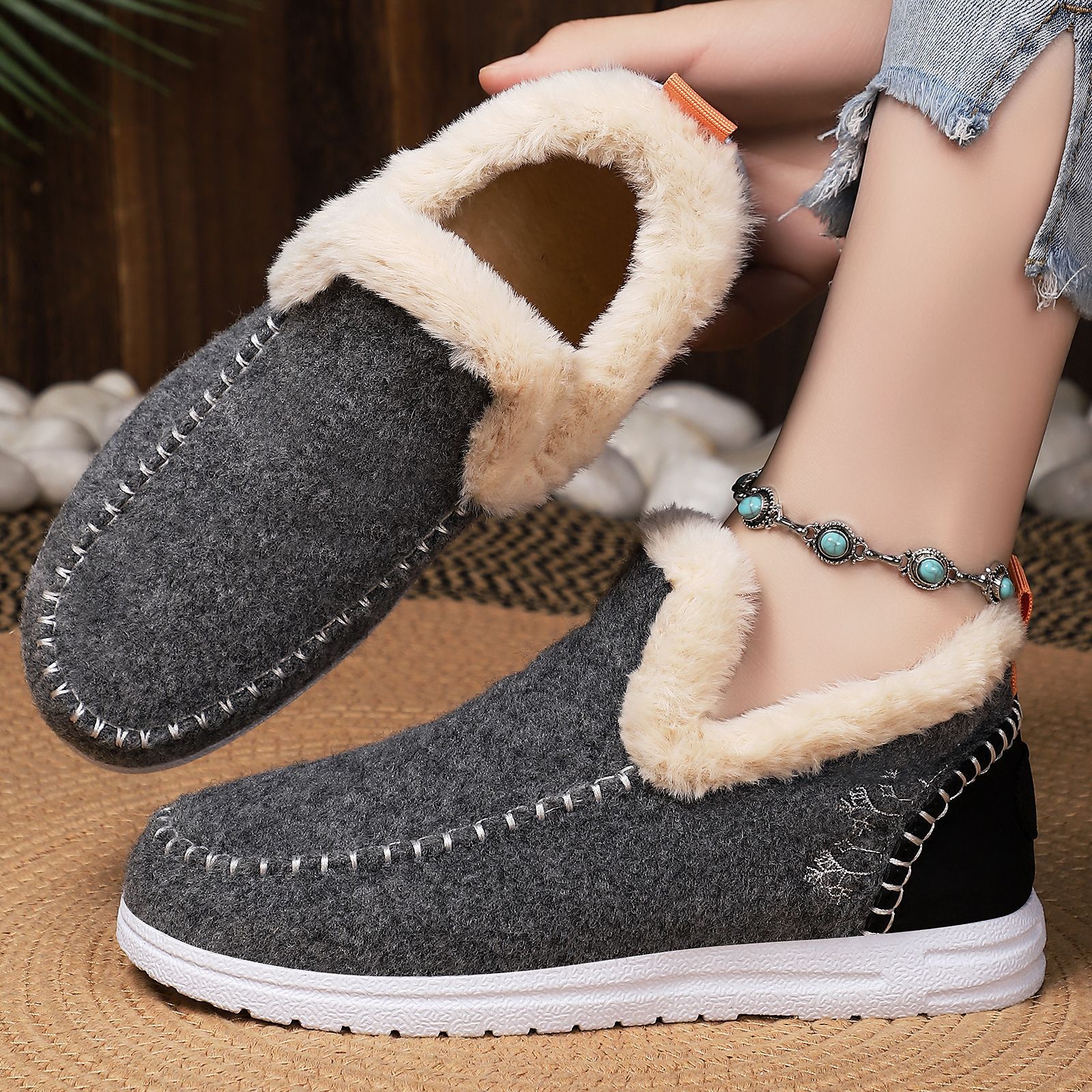 Winter new cross-border women's shoes, fleece and thickened snow boots, one-foot ankle boots, fashionable and warm cotton boots full figure