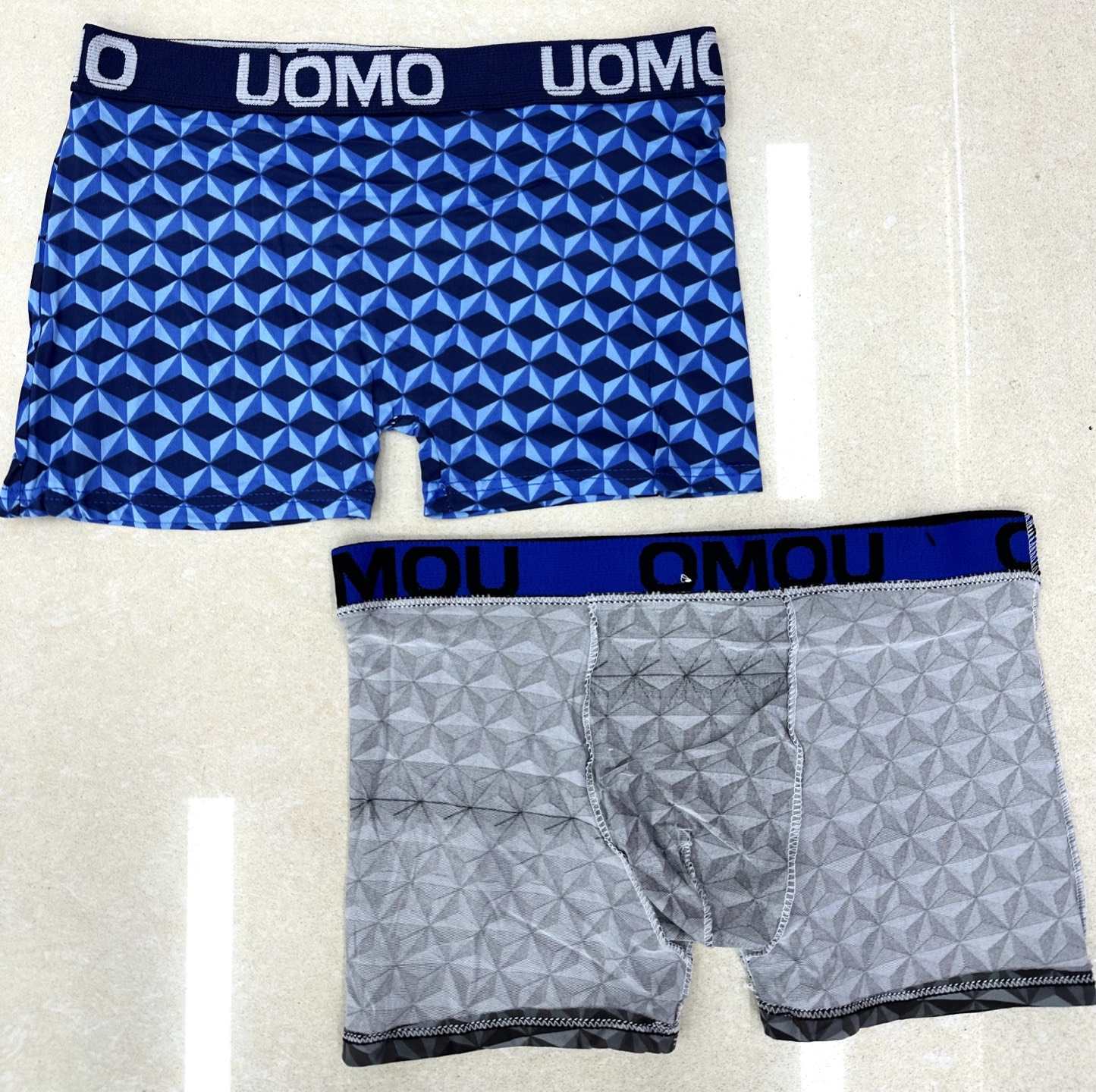 We offer a wide variety of styles of men's briefs for export to Africa and the Middle East at extremely low prices. Custom-made men's underwear is available Item Picture