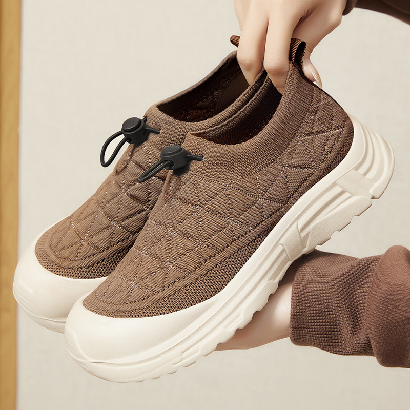 shoes for Women 2025 New cross-border flying woven sock shoes, fashionable and trendy sponge shoes, Shoes for a lazy person wearing one foot full figure