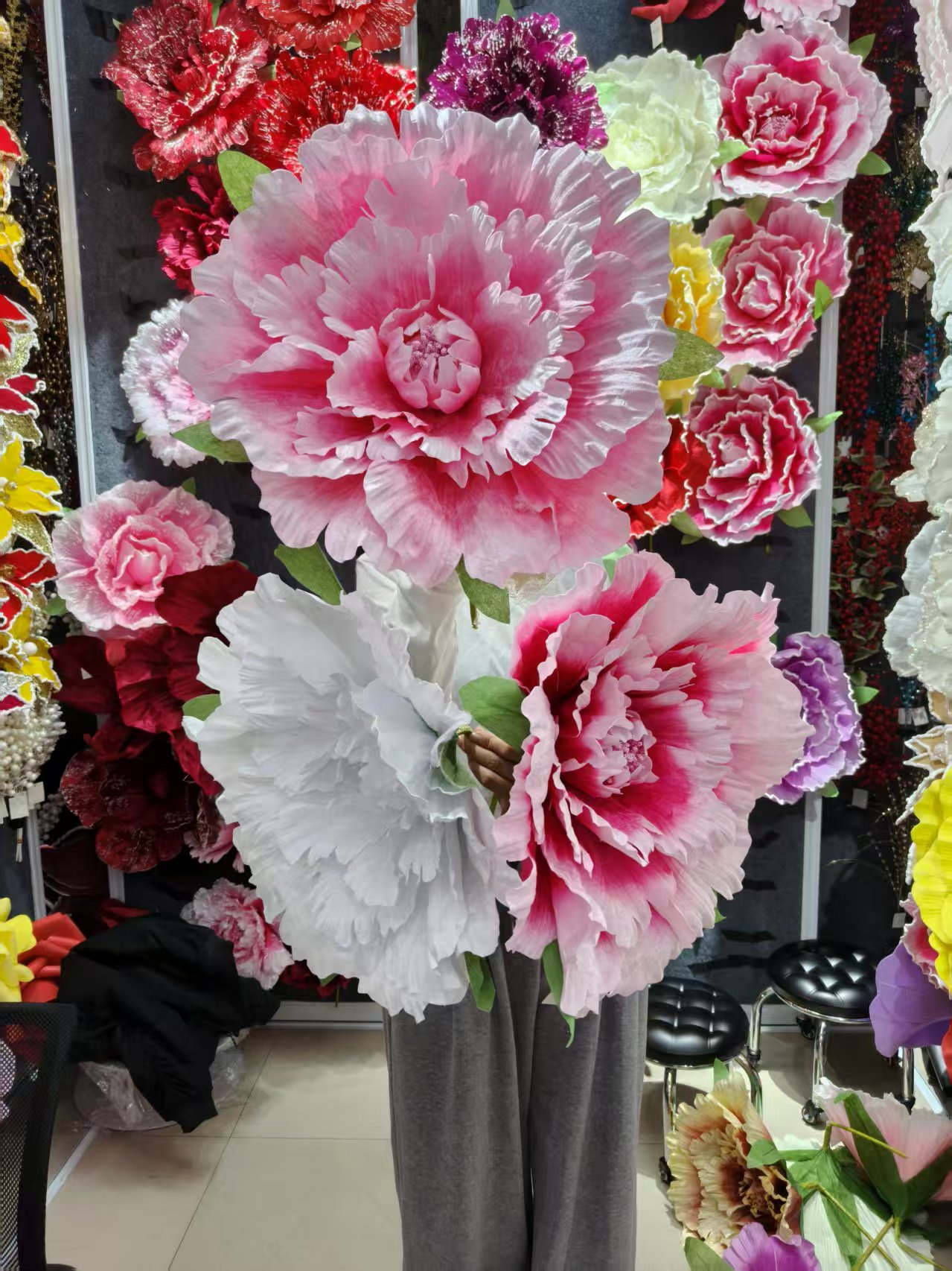 Wedding decoration faux velvet rose, large stage background arrangement, shopping mall window display dyed faux flowers Specification image