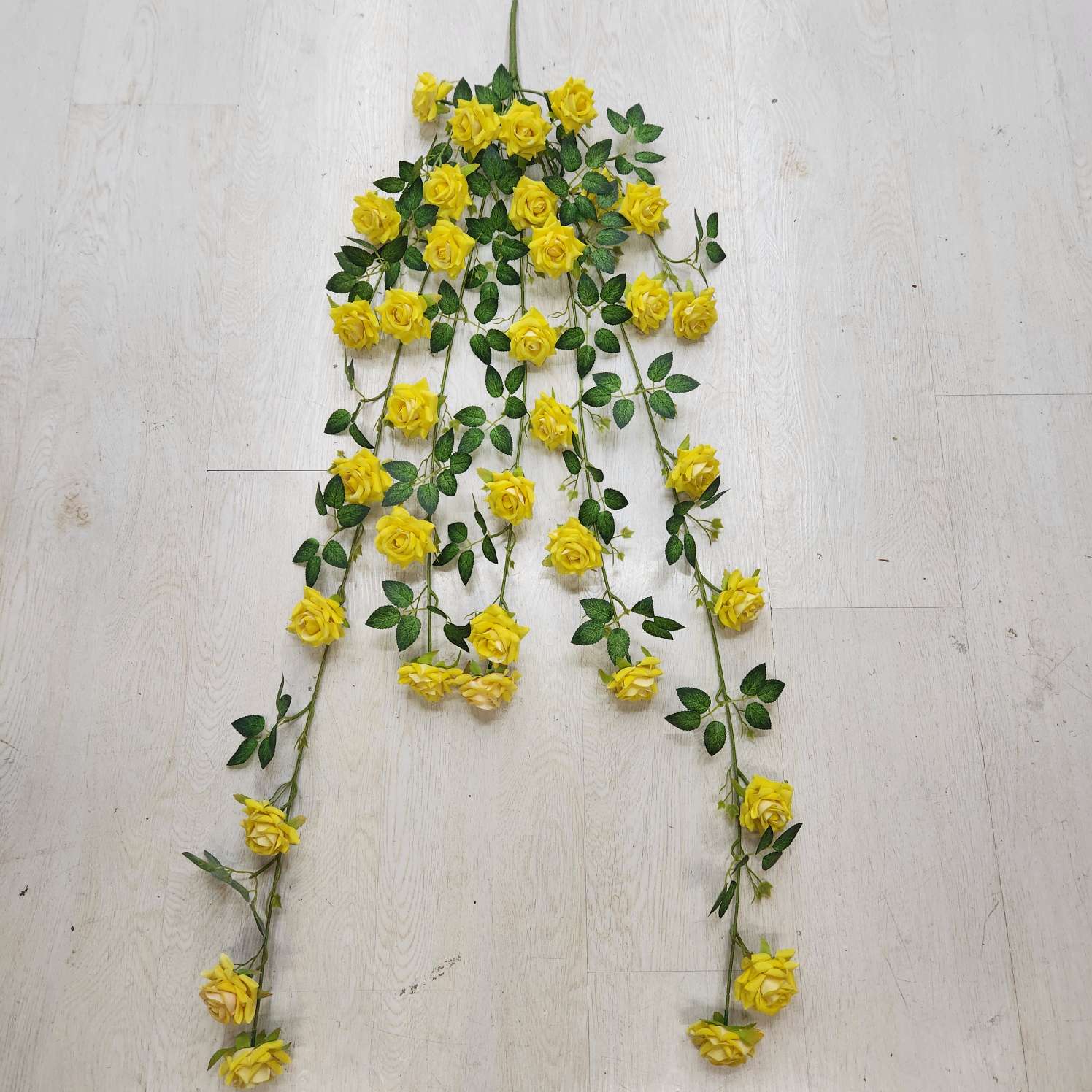 7叉绒布玫瑰壁挂办公仿真园艺玫瑰花杆火把狂欢夜导具电镀钩织花束装饰品详情图6