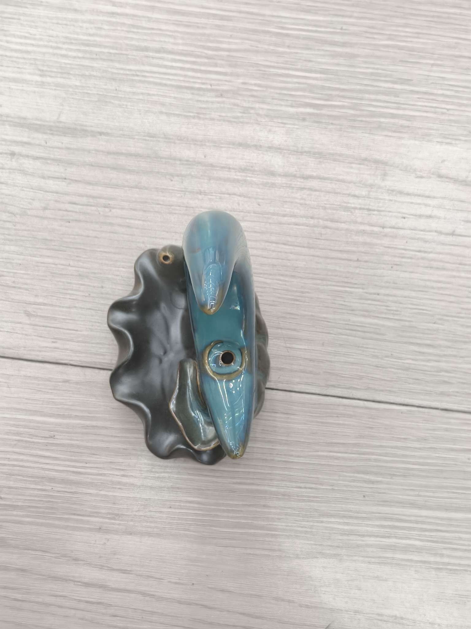 一件绿色工艺品陶瓷月亮倒流香香炉陶瓷摆件产品图