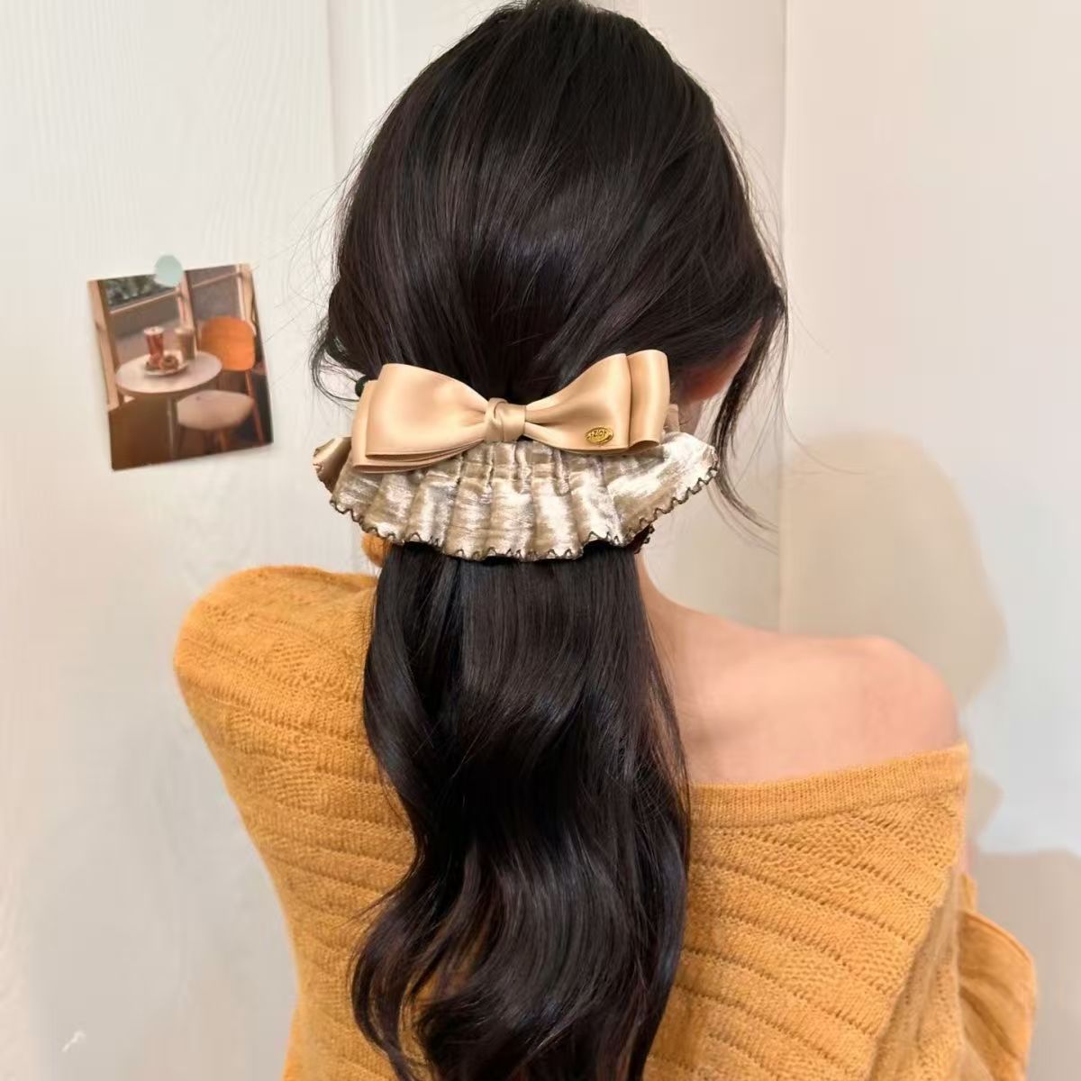 High-end and exquisite velvet skirt hem, bow, banana clip, girls' school style high ponytail, vertical semi-tied hair clip, hair accessory, hair clip Specification image