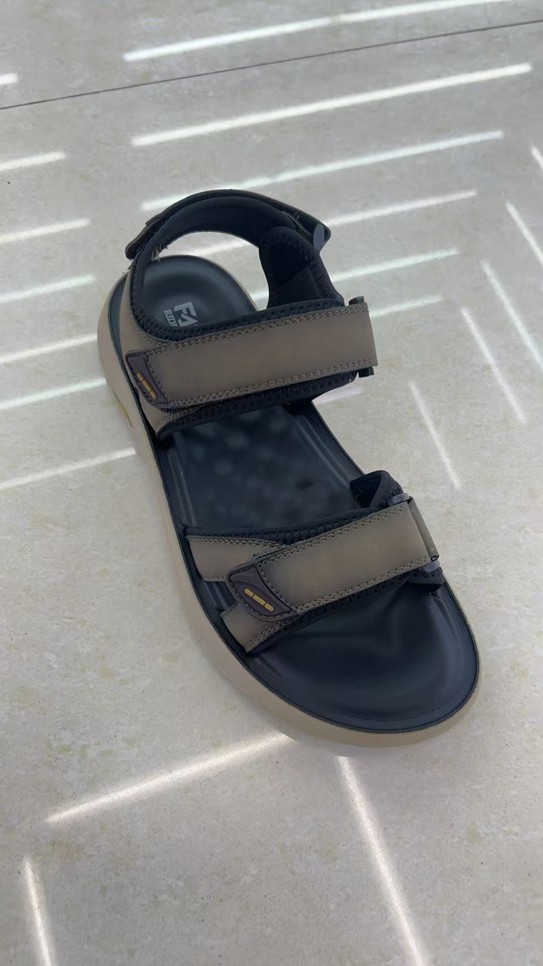 外贸凉鞋拖鞋批发