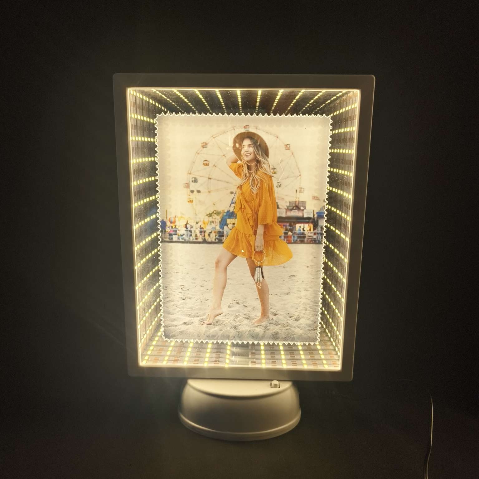 Handicrafts, gifts, plastic tape lights, photo frames, printed dragon Christmas balls, Indian Buddhist supplies, plush figurines, decorations detail image 16