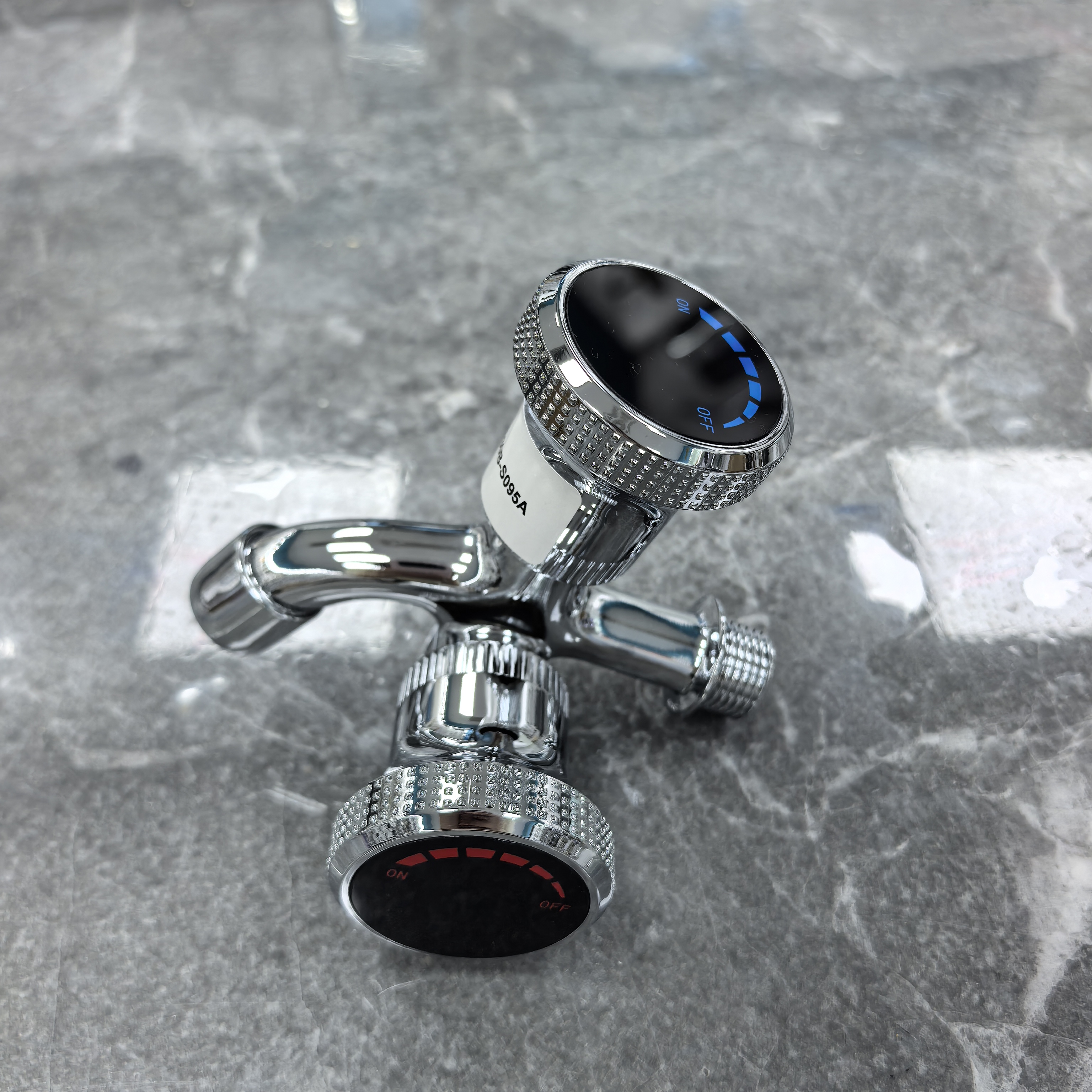 RR-SLT112 zinc alloy multi-functional faucet, electroplated plastic handwheel, copper quick-opening valve core full figure