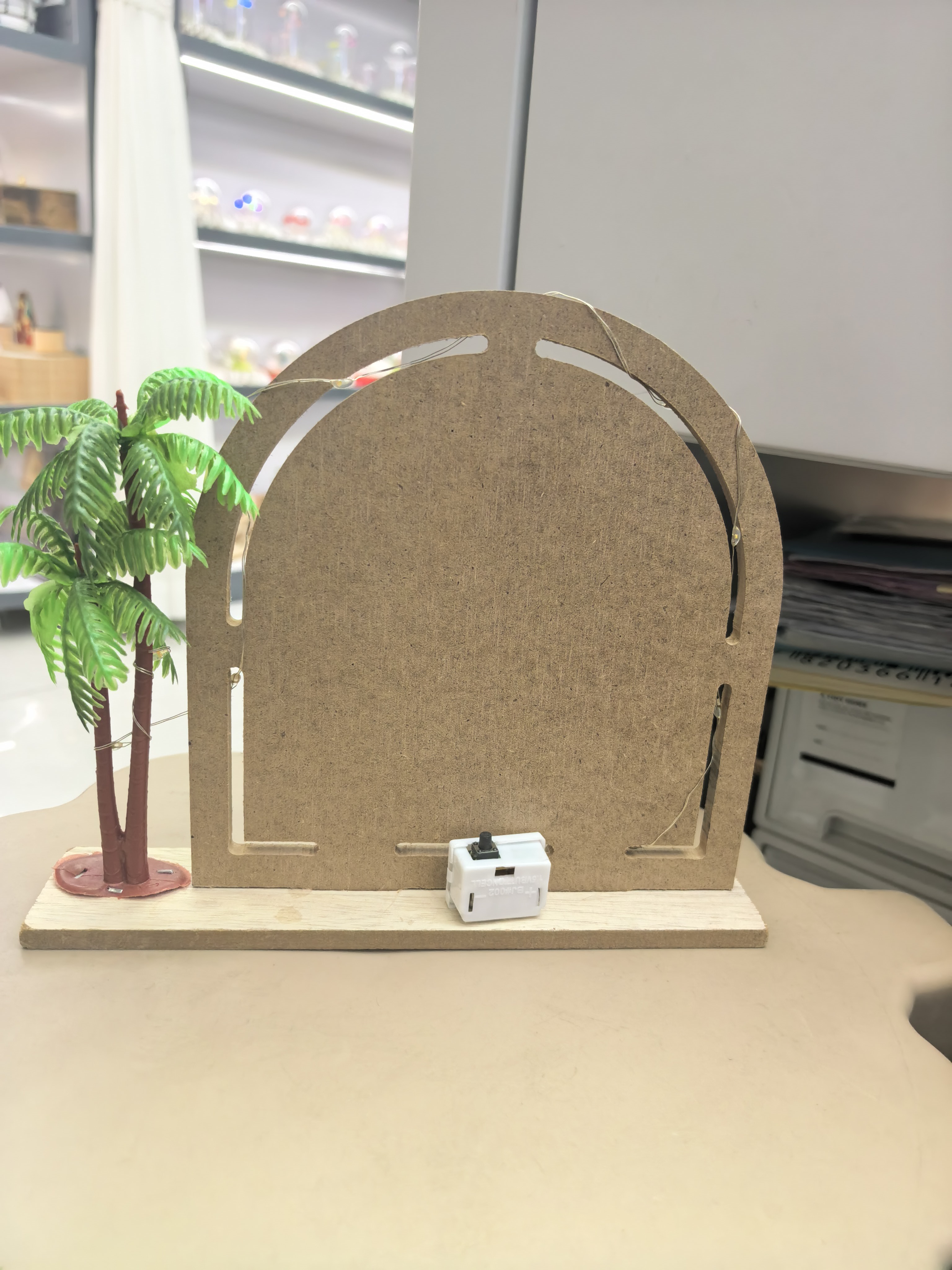 木质工艺品实物图