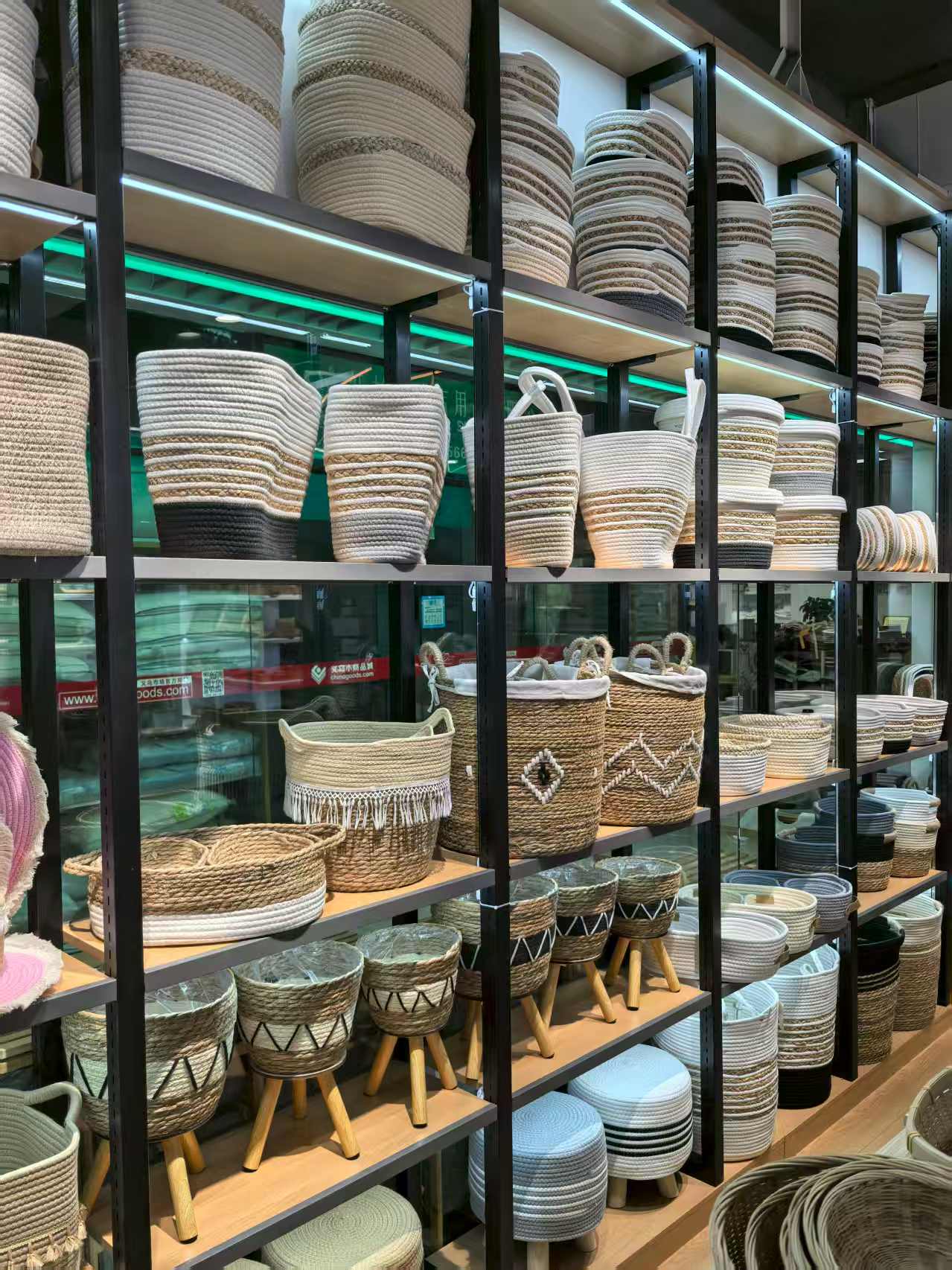 The home of the dormitory manager describe pic - 2