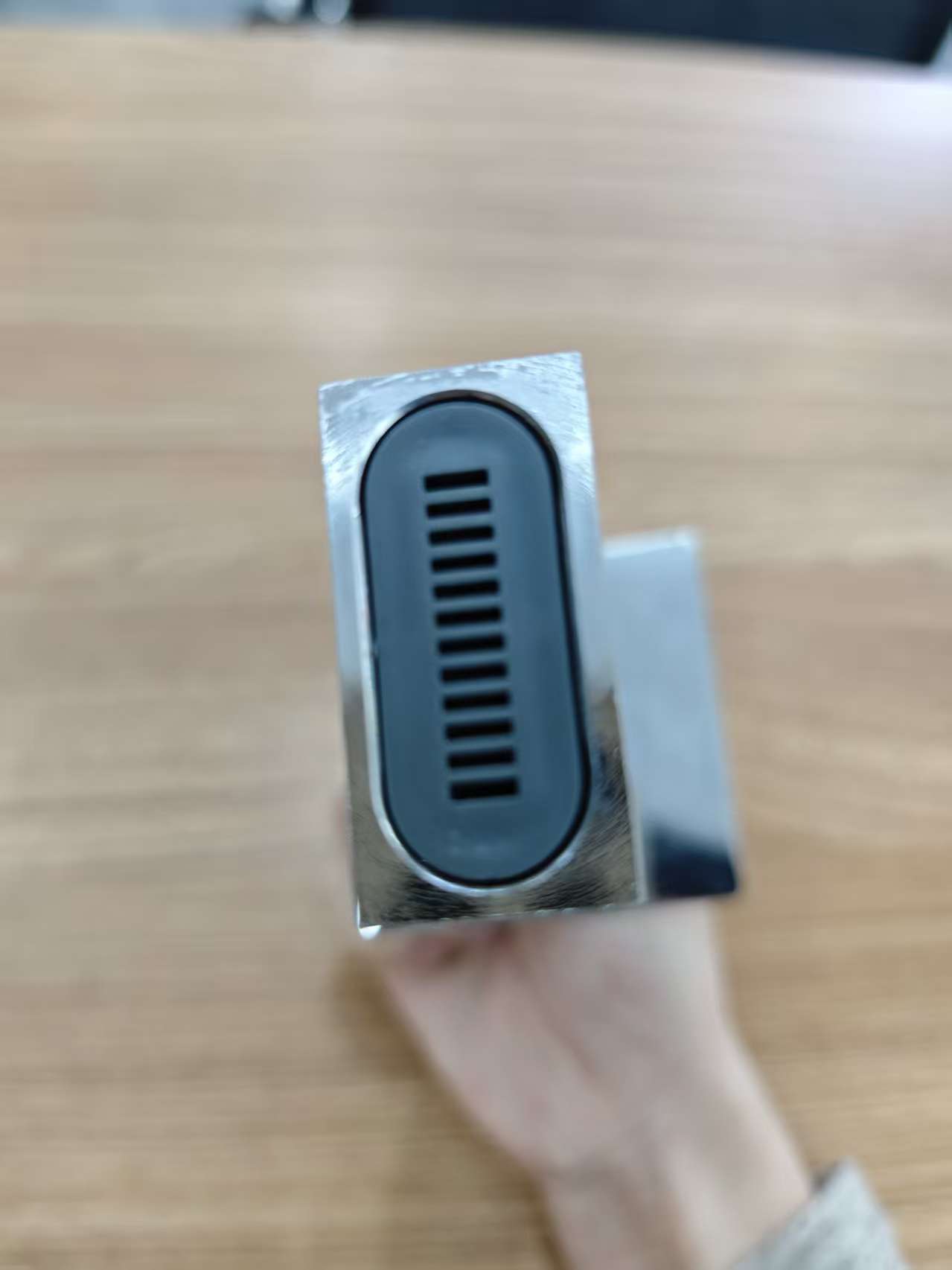 水龙头/意大利水龙头/盆子/加热水龙头/不锈钢电热水龙头细节图