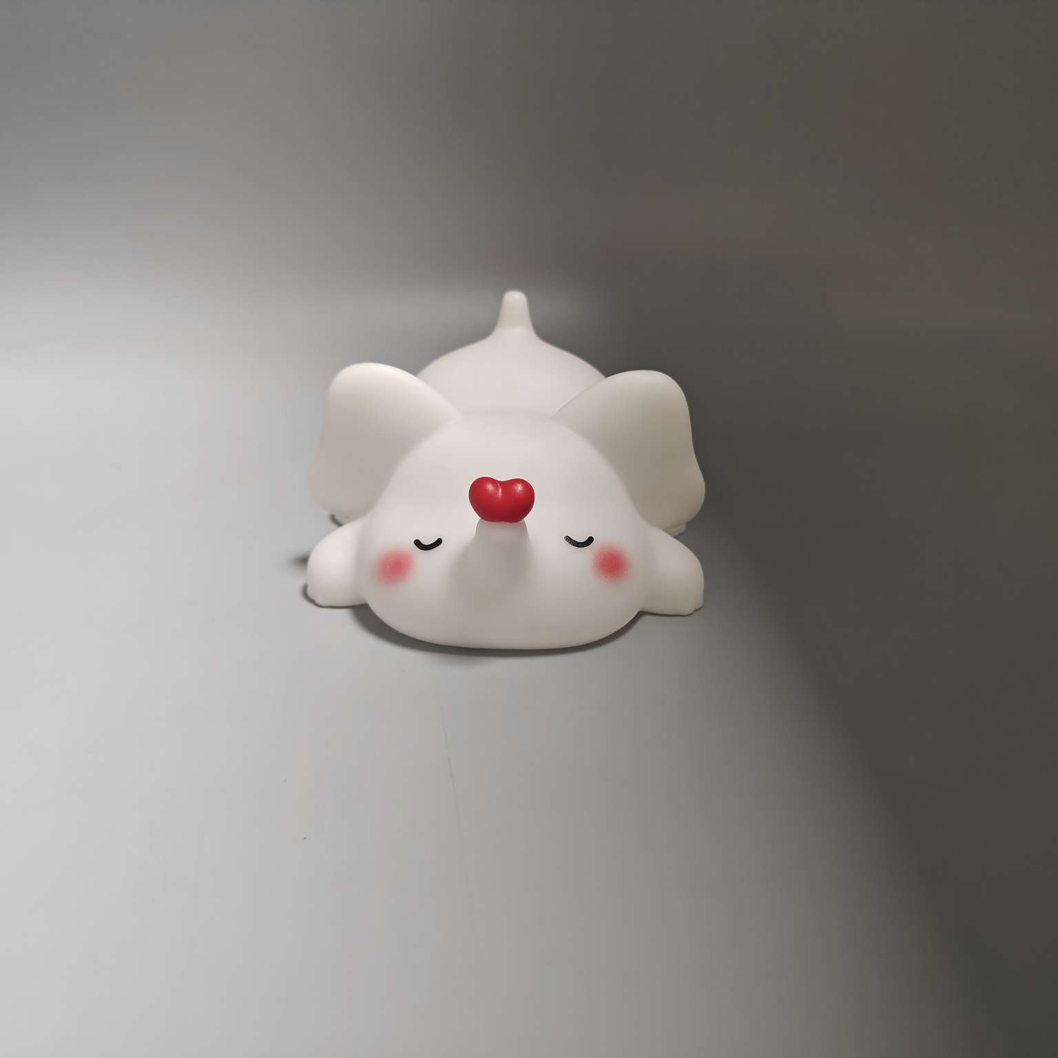 Nordic girl elephant night light Ambient light table lamp lighting Valentine's Day gift creative display piece Warm night companion ambient light can be used as a stand Application Scenario