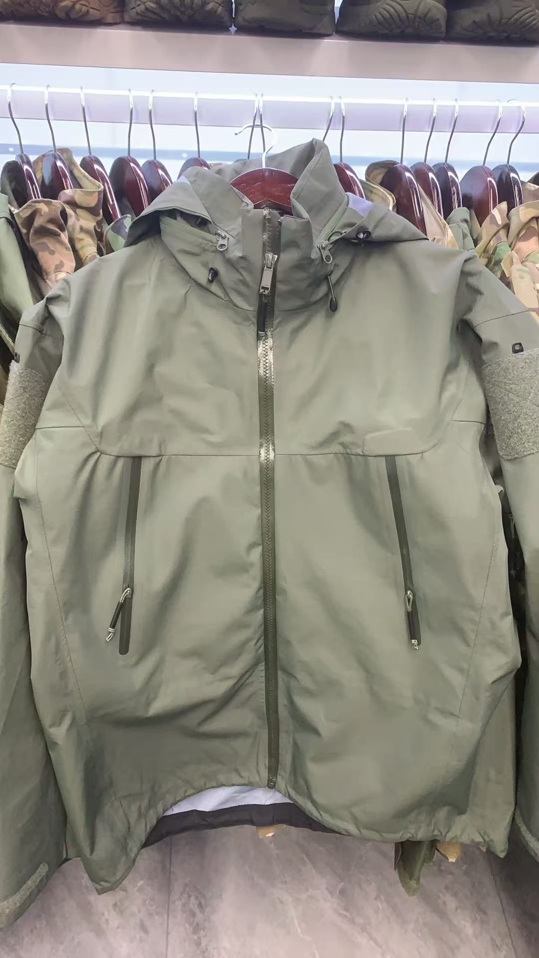 户外运动男士冲锋衣防风防水耐磨透气外套登山服休闲服