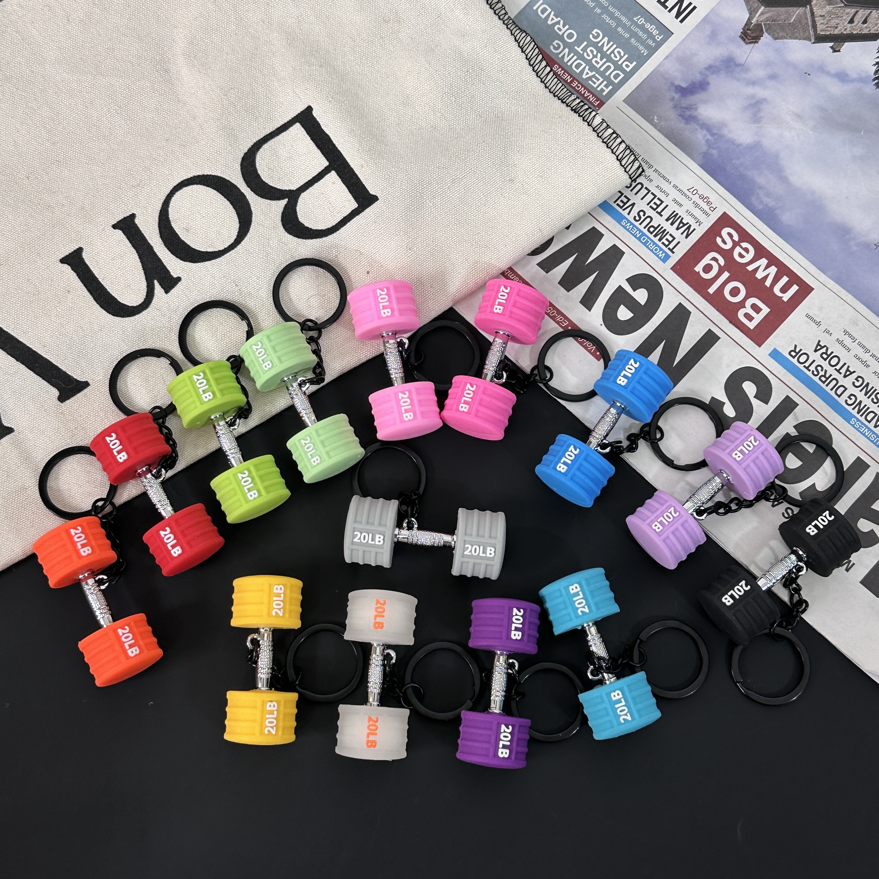 新款瑜伽金属哑铃挂件配饰钥匙扣配件挂饰运动周边跨境文创小礼品
