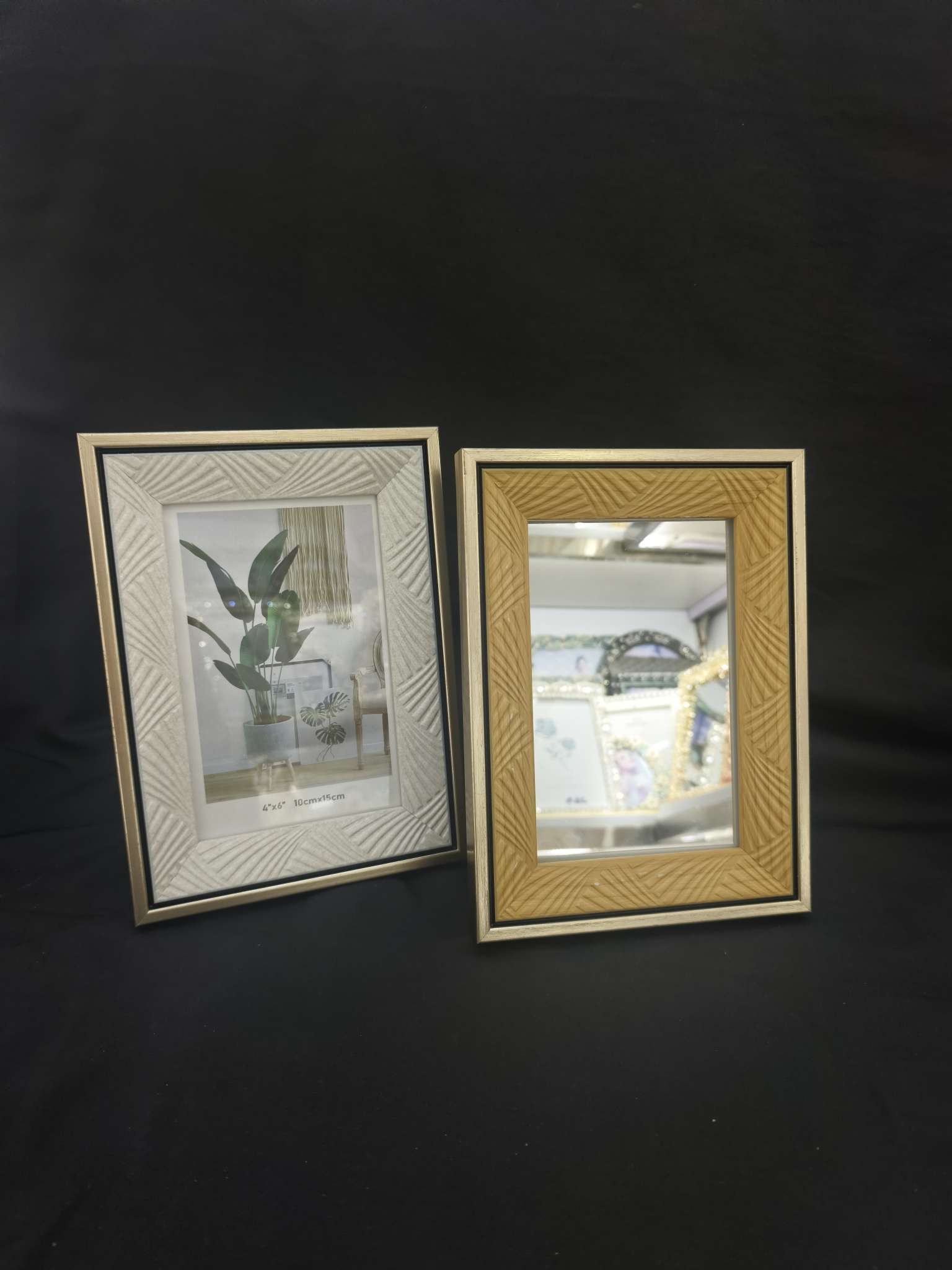 Creative handicrafts, book lamps, 3D paper-cut greeting cards, graduation gifts, TV sets, glowing cultural and creative gifts detail image 5