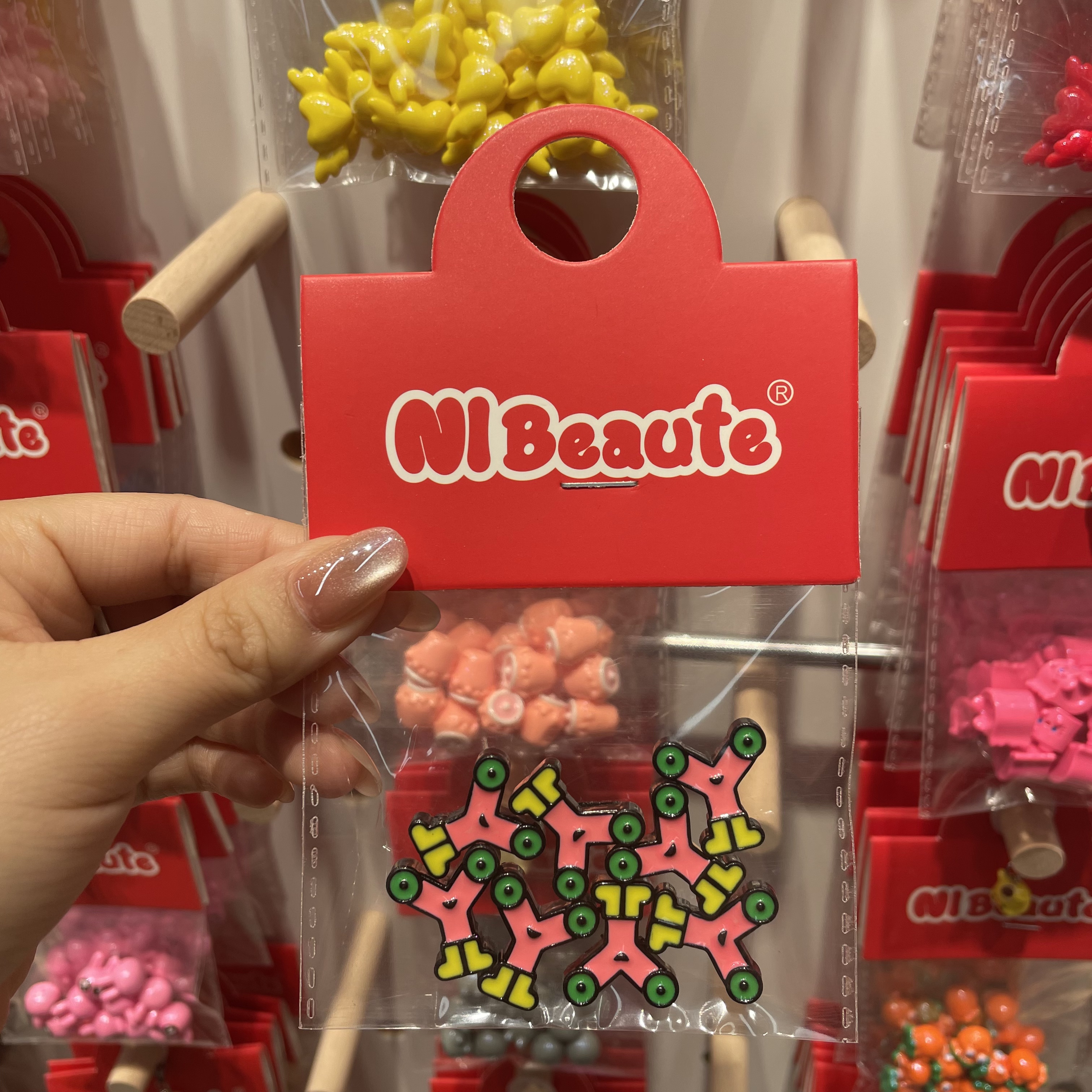 NIBeaute搞怪字母Y～创意潮流玩具DIY套装