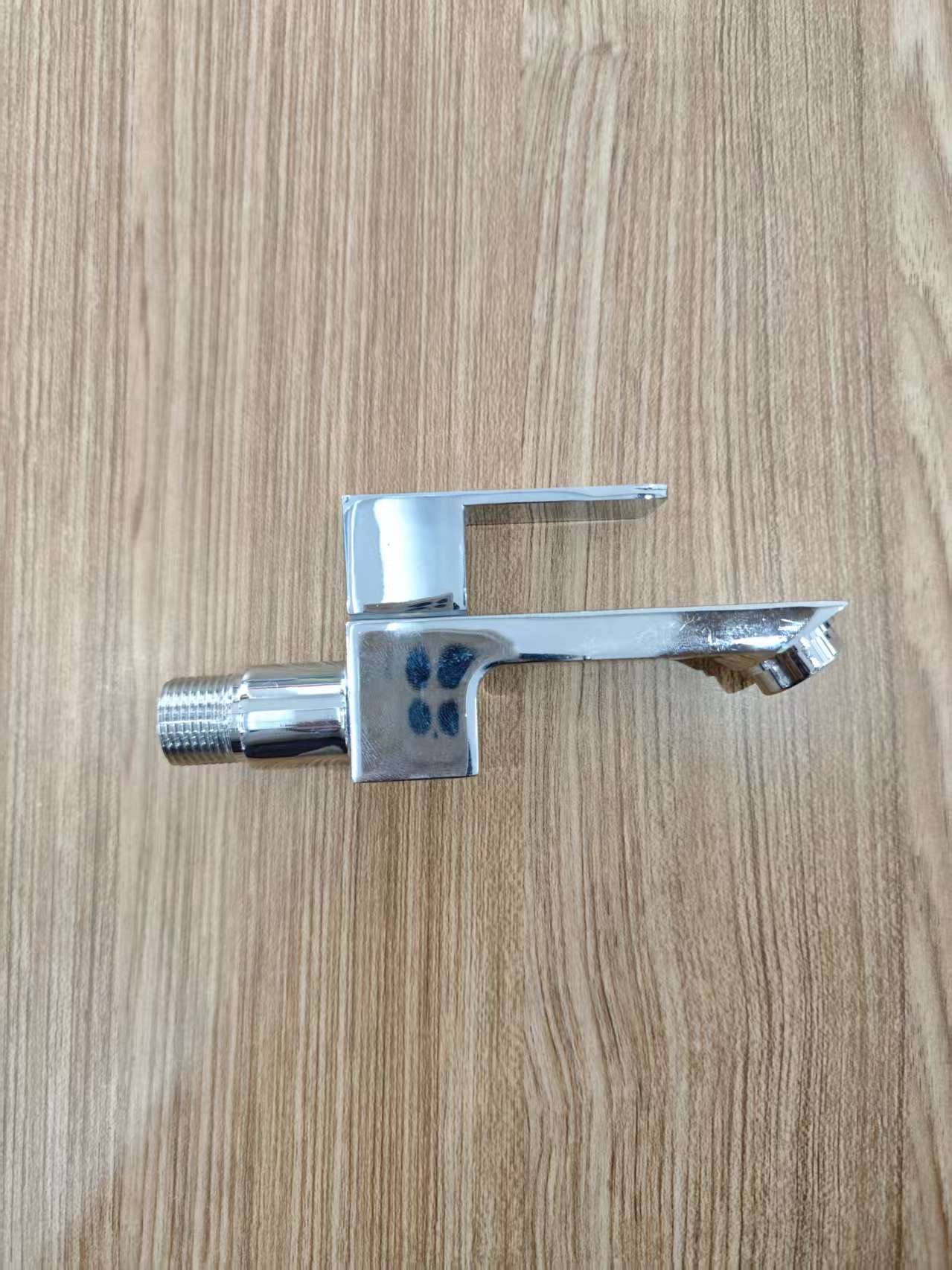 简约个性洗衣机水龙头