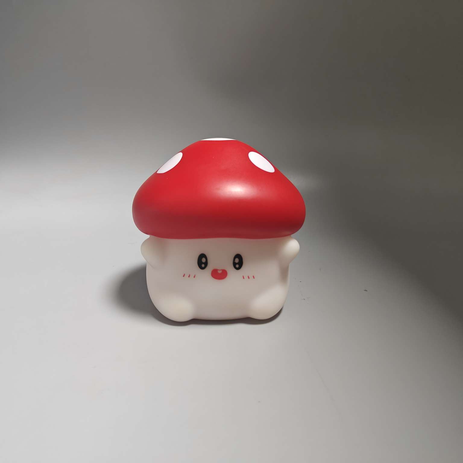 Creative mushroom night light, led decorative light, ambient light, Valentine's Day gift for girlfriend, Children's Day gift for kids, ambient light ornaments Application Scenario