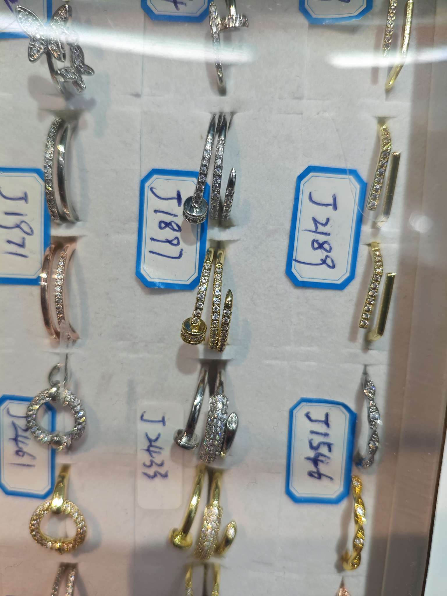 时尚饰品配件多款精选个性装饰品配件多样搭配丰富选择