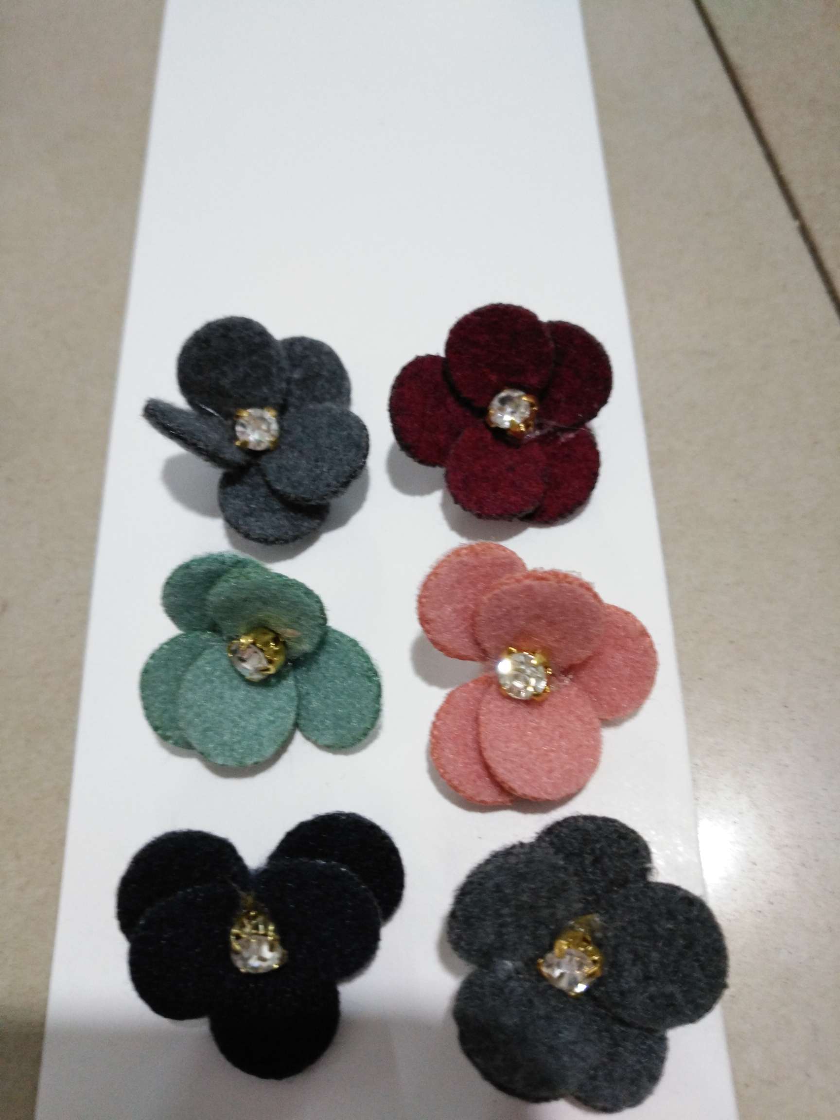 三丽鸥卡通帽子围巾手套多件套冬季保暖儿童马甲加厚万圣节披风服装配饰DIY手作儿童马甲加厚